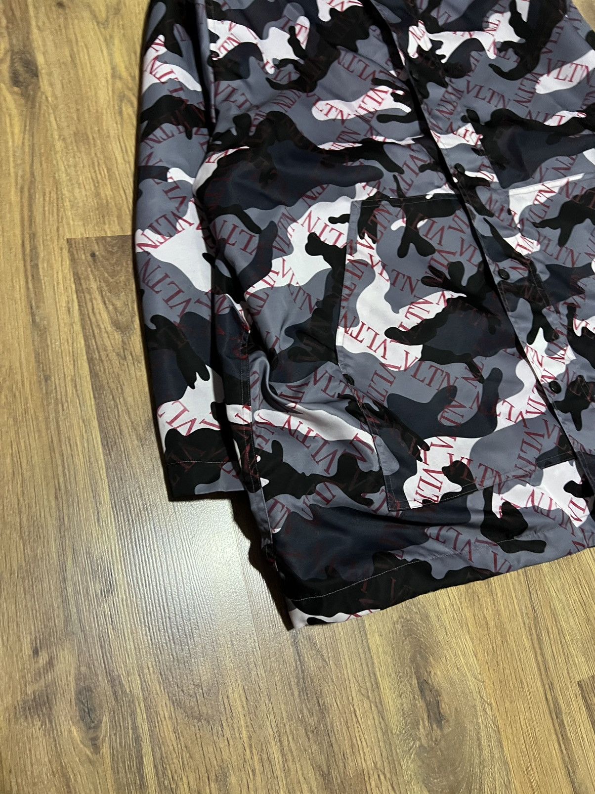 Valentino Valentino VLTN Camo Hooded Jacket Size US M / EU 48-50 / 2 - 3 Thumbnail