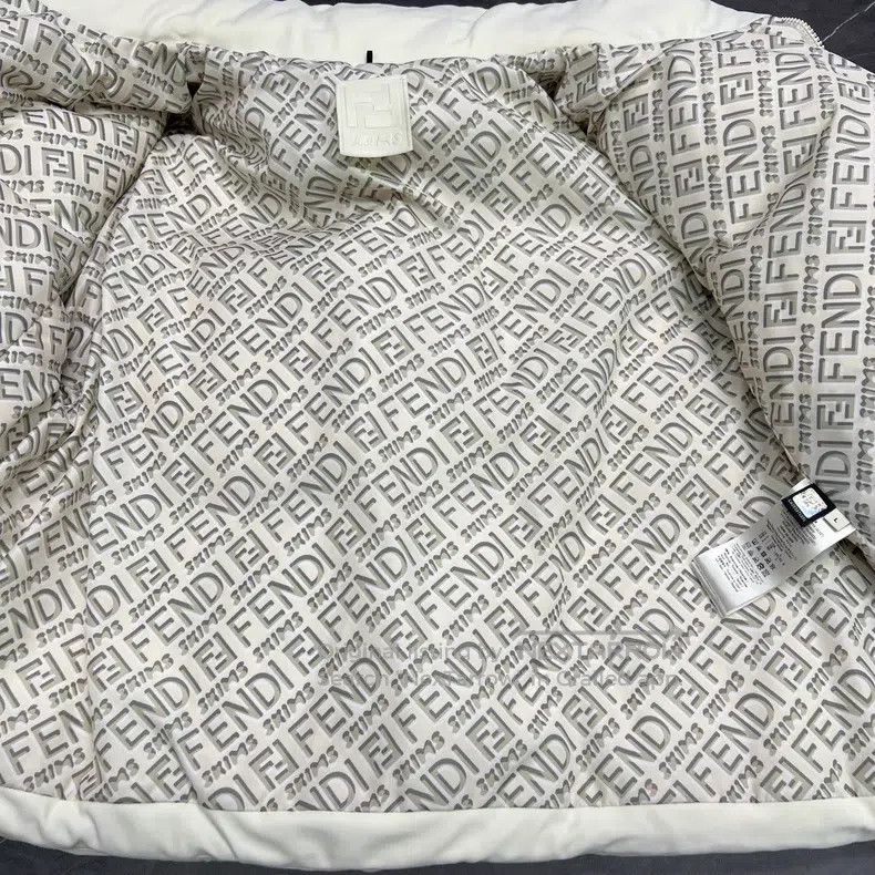 Fendi Fendi Baguette Relief All-Over Print Off-White Down Jacket Size L / US 10 / IT 46 - 6 Thumbnail