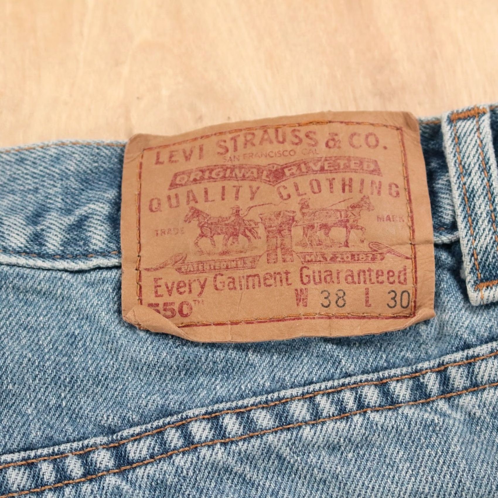 Levi's vtg LEVI'S 550 relaxed fit denim jeans 38x30 stonewash made usa y2k tag Size US 38 / EU 54 - 2 Thumbnail