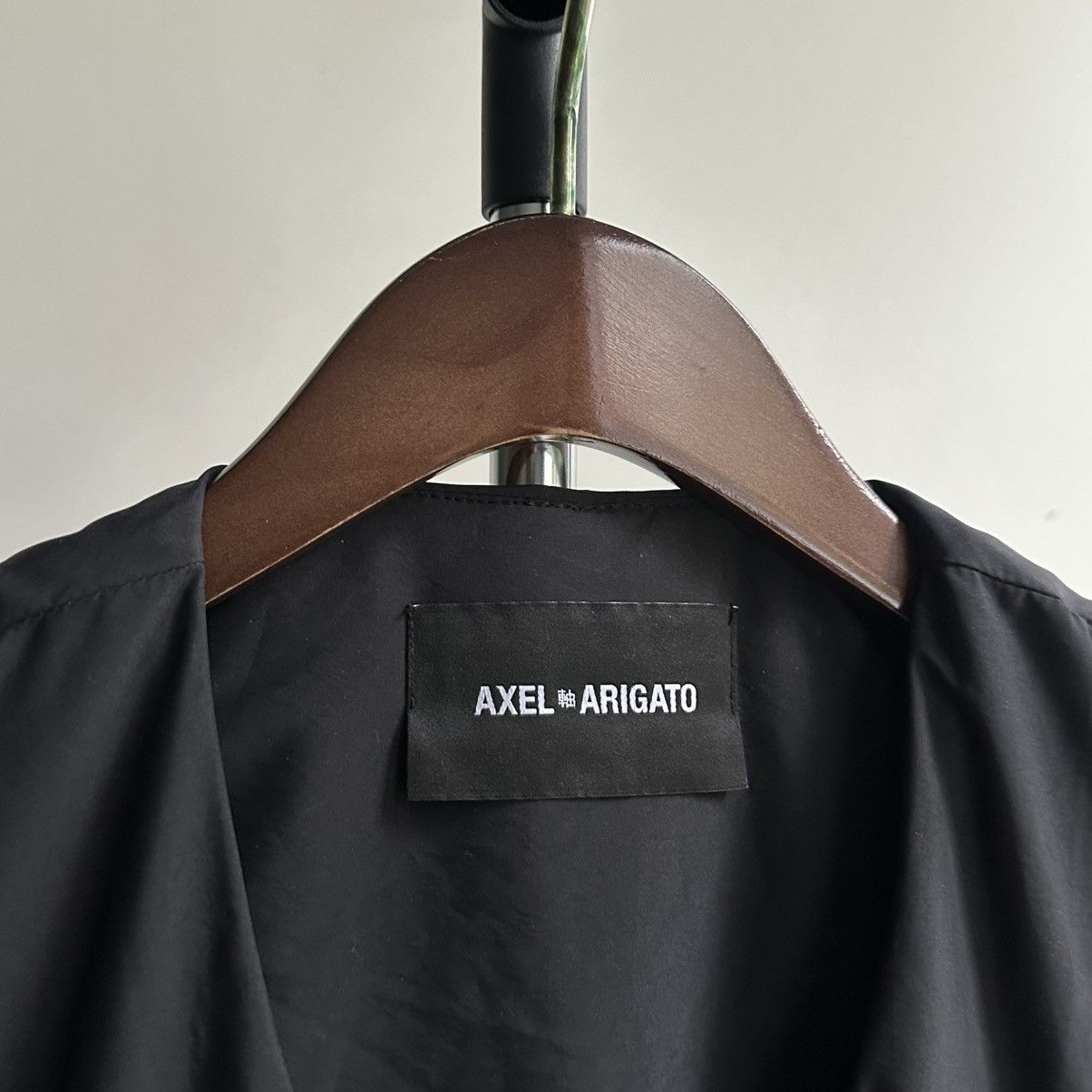 Axel Arigato AXEL ARIGATO KENT MULTI TACTICAL VEST BLACK SIZE M Size US M / EU 48-50 / 2 - 7 Thumbnail