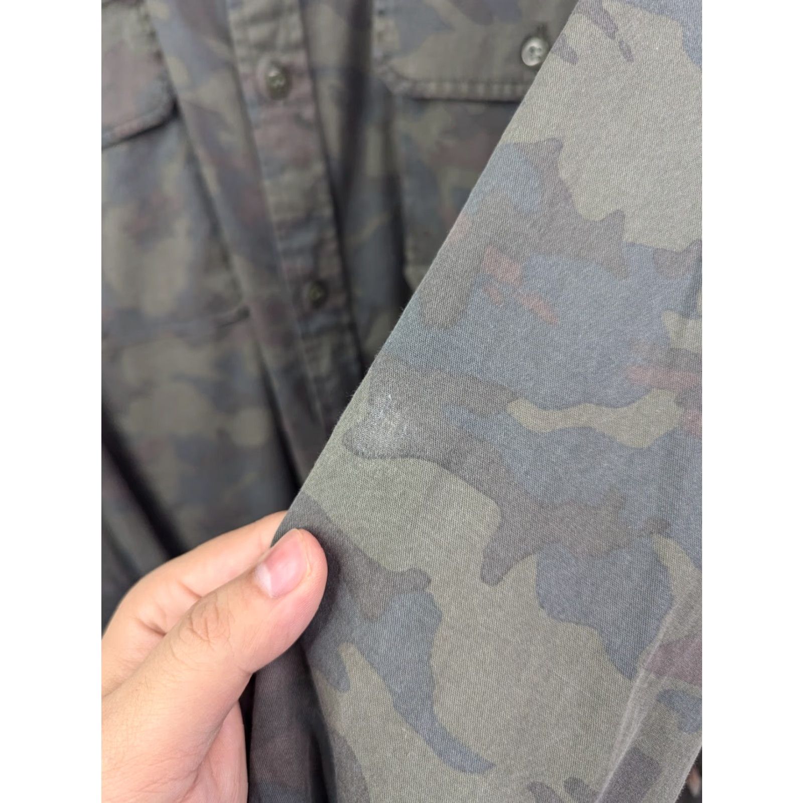 Vintage St. John's Bay Outdoor Camouflage Green Long Sleeve Button-Up Shirt 2XL Pockets Men Size US XXL / EU 58 / 5 - 3 Thumbnail