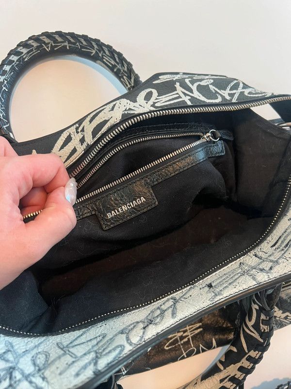 Balenciaga Balenciaga Neo City Cagole Graffiti Leather Bag Size ONE SIZE - 16 Thumbnail