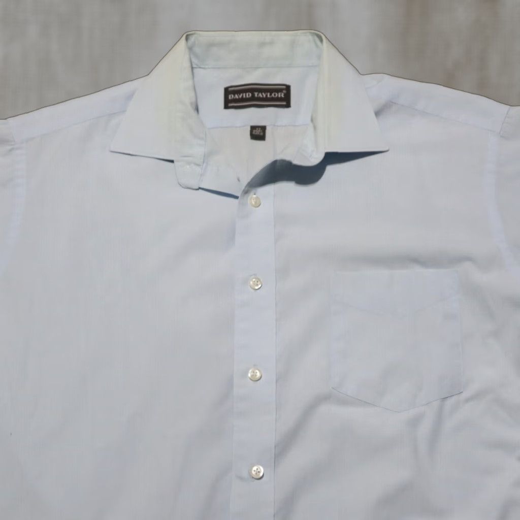 Vintage David Taylor Shirt Short Sleeve Adult Size 17 Light Blue Button-Down Collared 90s Style Mens Size US XL / EU 56 / 4 - 1 Thumbnail