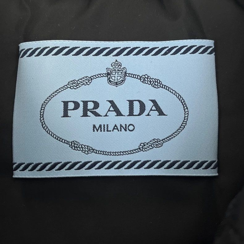 Prada Prada Size 36 Black full logo metal triangle thick vest 2 Size US XS / EU 42 / 0 - 5 Thumbnail