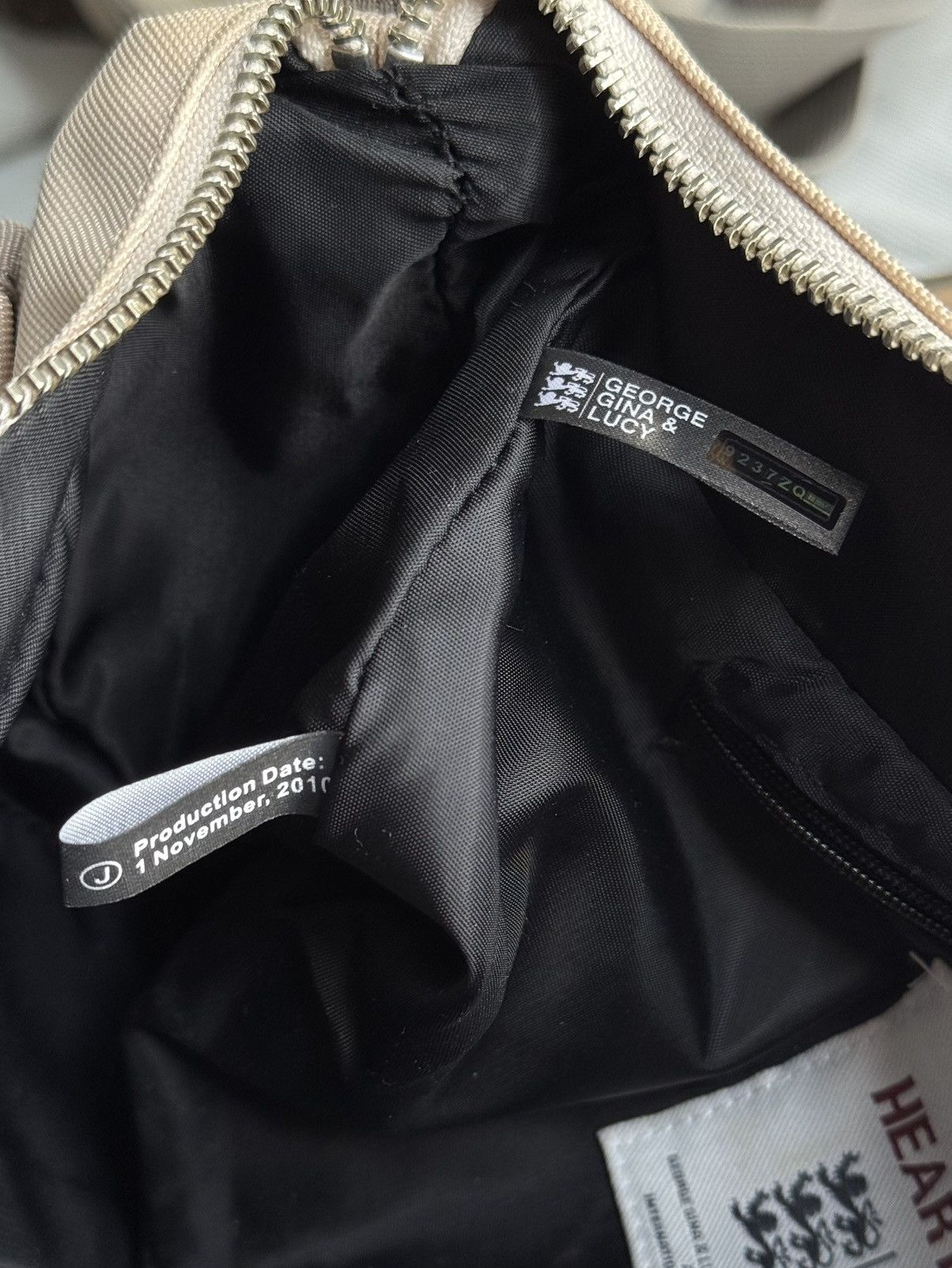 George Gina & Lucy × Japanese Brand Very Rare George Gina & lucy Y2k Alyx Bag Crossbody Handbag Size ONE SIZE - 18 Thumbnail