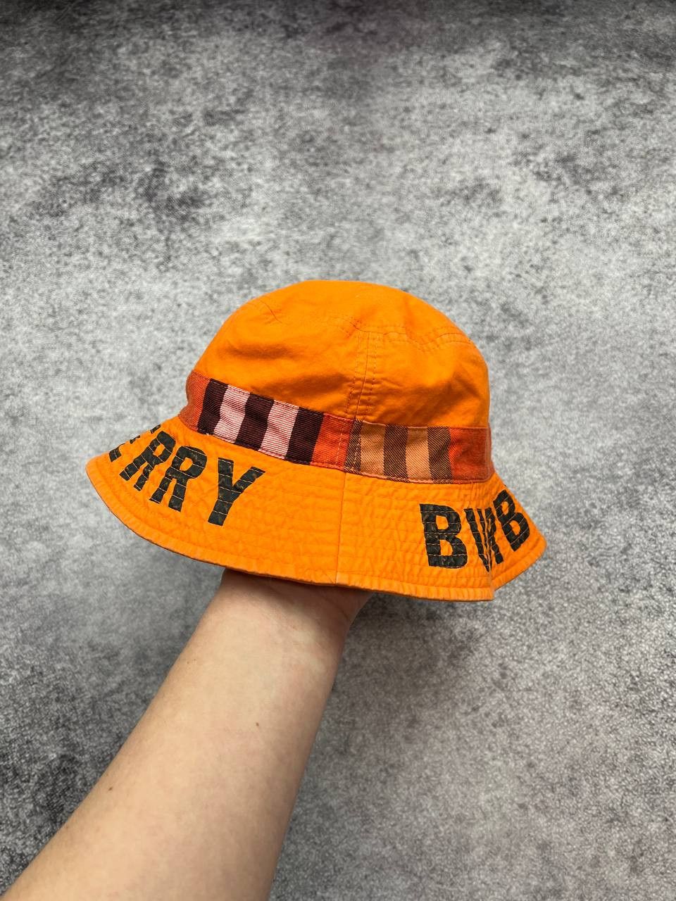 Burberry Vintage Burberry Two-Sided Bucket Hat Size ONE SIZE - 2 Thumbnail