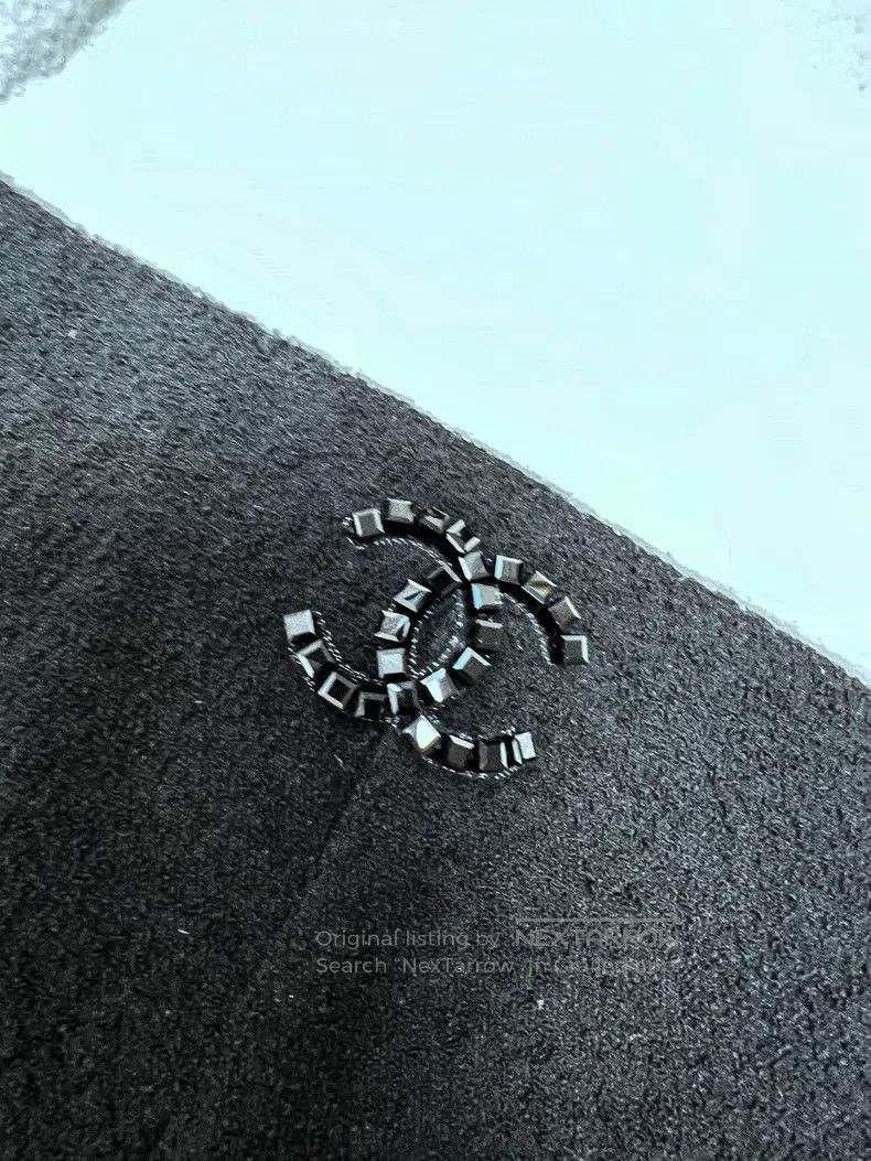 Chanel Chanel 22S black and white colour-block backless jumpsuit Size 24" / US 00 / IT 34 - 9 Thumbnail