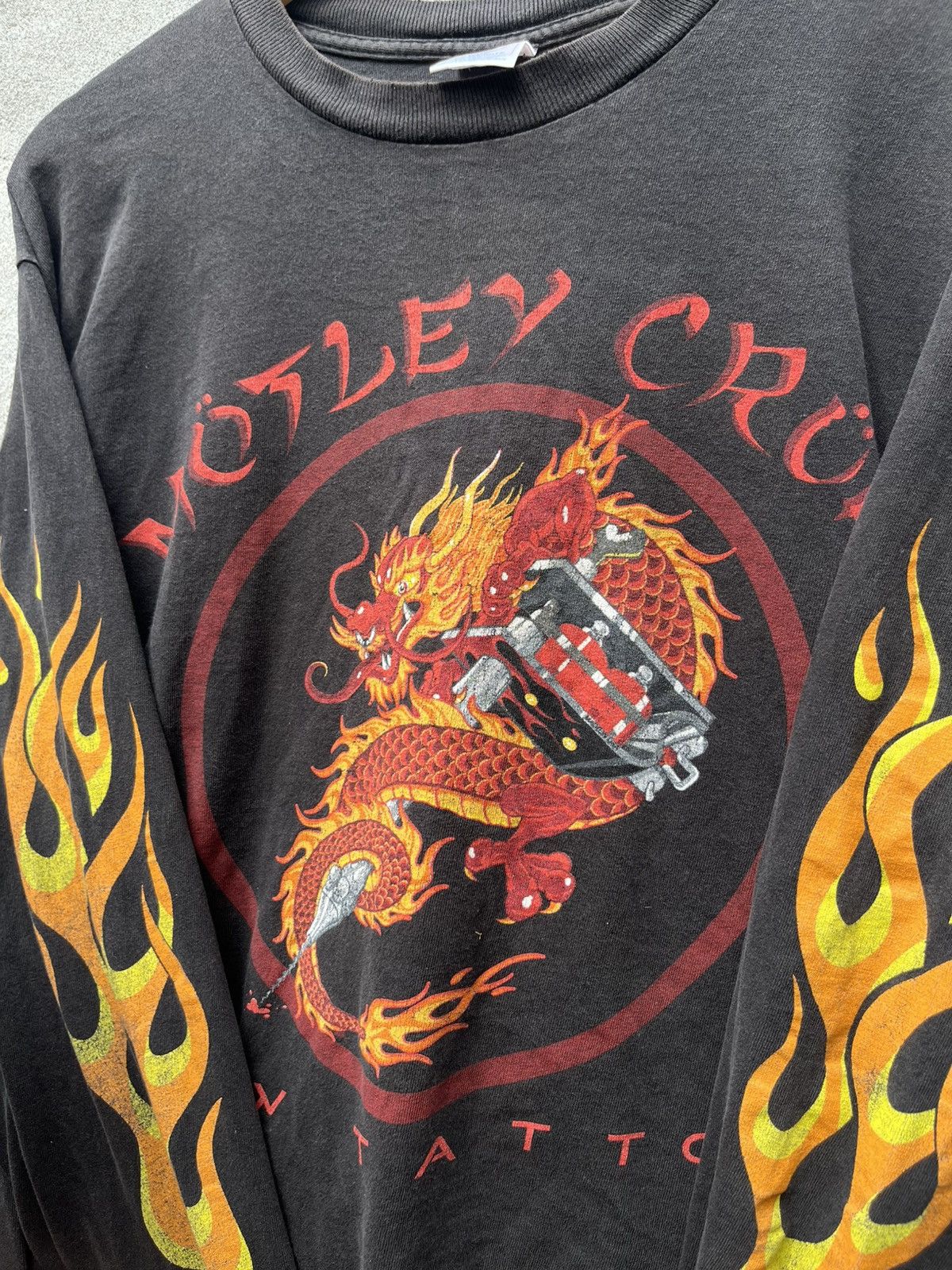 Vintage Vintage 1999 Mötley Crüe New tattoo Size US L / EU 52-54 / 3 - 5 Thumbnail