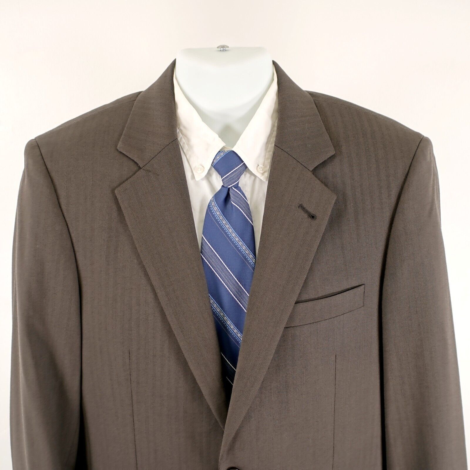 Jos. A. Bank Jos A Bank Signature Wool Herringbone 2 Button Blazer 38R Br Size 38R - 1 Thumbnail