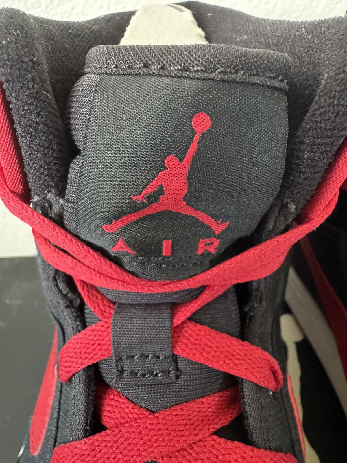 Jordan Brand Air Jordan 1 Retro KO High AJKO “Bred” Size US 13 2012 Size US 13 / EU 46 - 9 Thumbnail