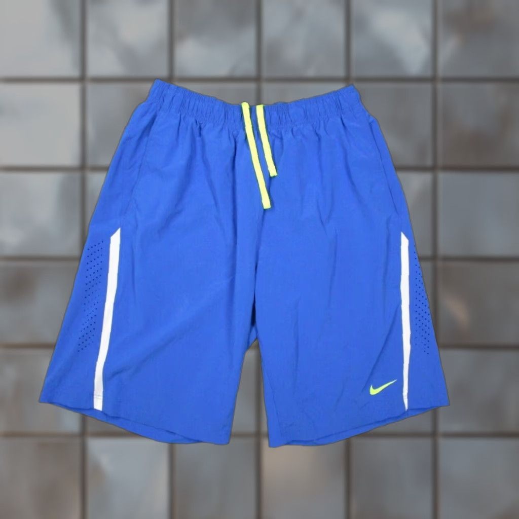 Nike Nike Shorts Mens Large Blue 11" Active Lightweight Drawstring Pockets Polyester Spandex Short Running Beach Sports | Mens | Size L | Blue Size US 33 - 1 Thumbnail