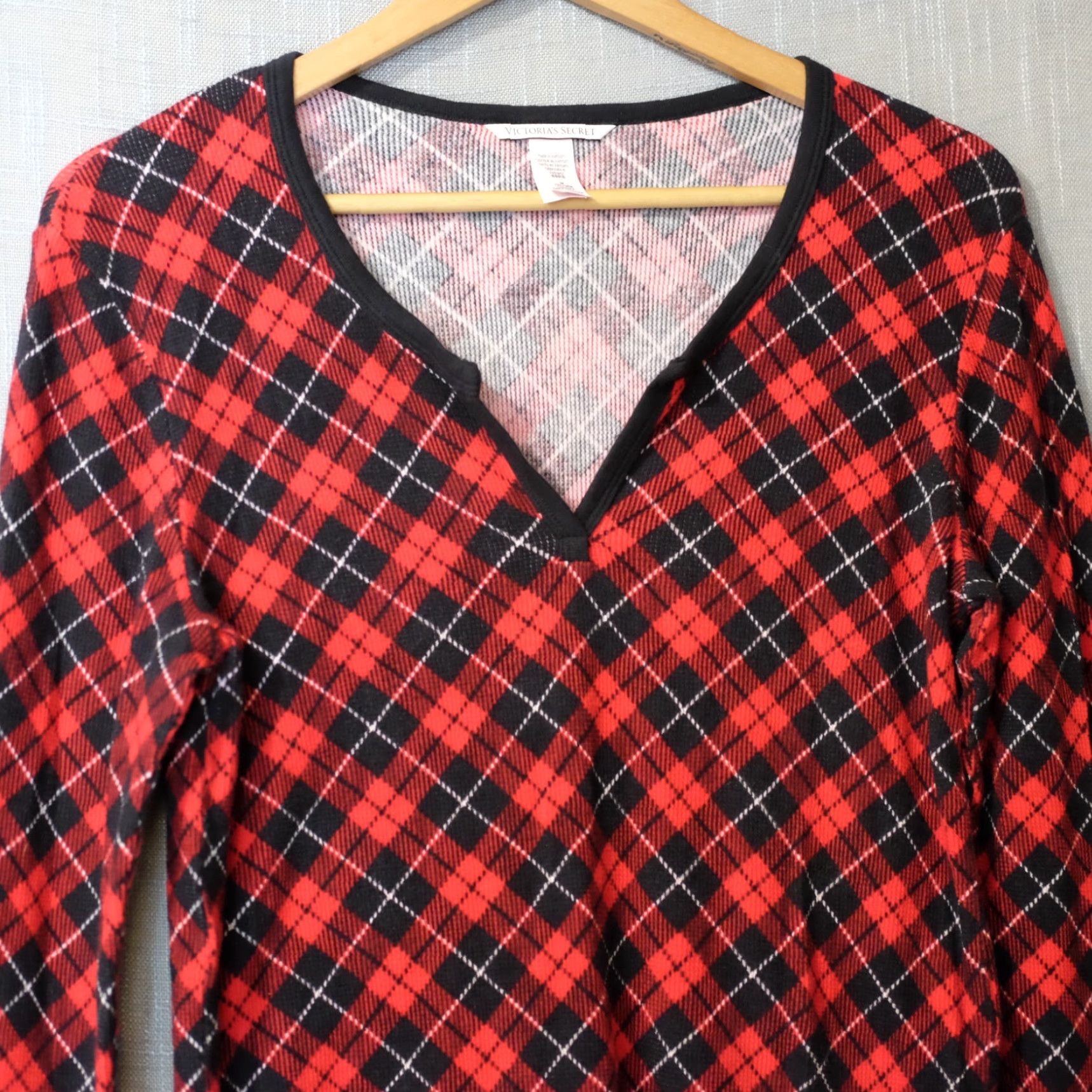 Victoria's Secret Victoria’s Secret Thermal Red/Black Plaid Pajamas Top Stretch Womens M #H99-50 Shirt Size M / US 6-8 / IT 42-44 - 2 Thumbnail