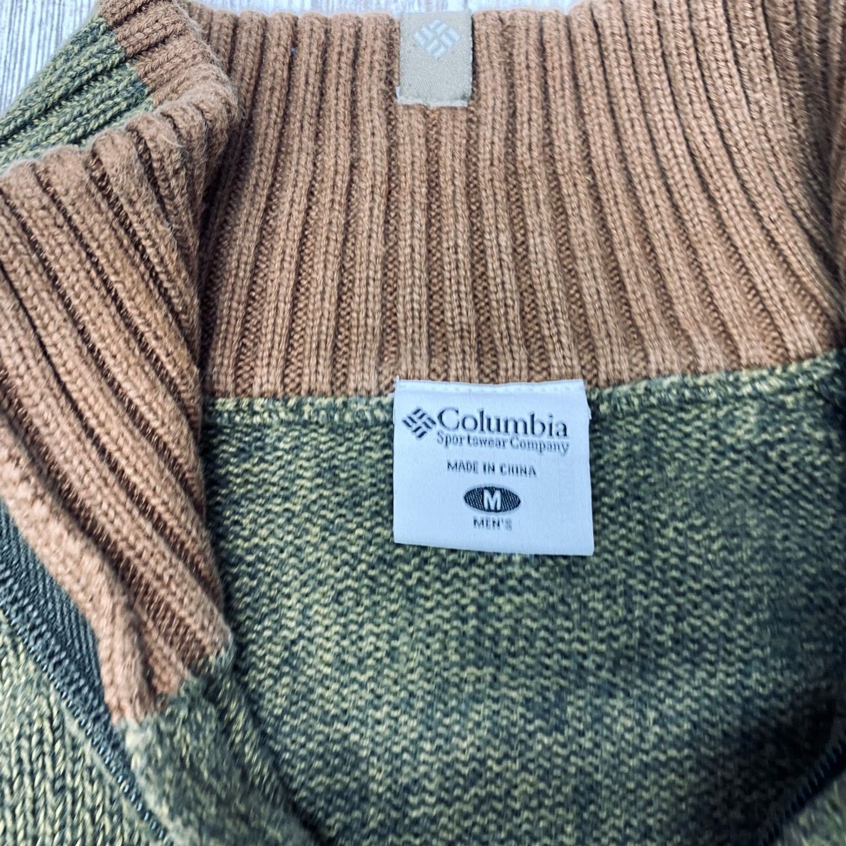 Vintage Columbia Knit Sweater Mens Medium Green 1/4 Zip Mock Neck Heavyweight 7522 Size US M / EU 48-50 / 2 - 7 Thumbnail