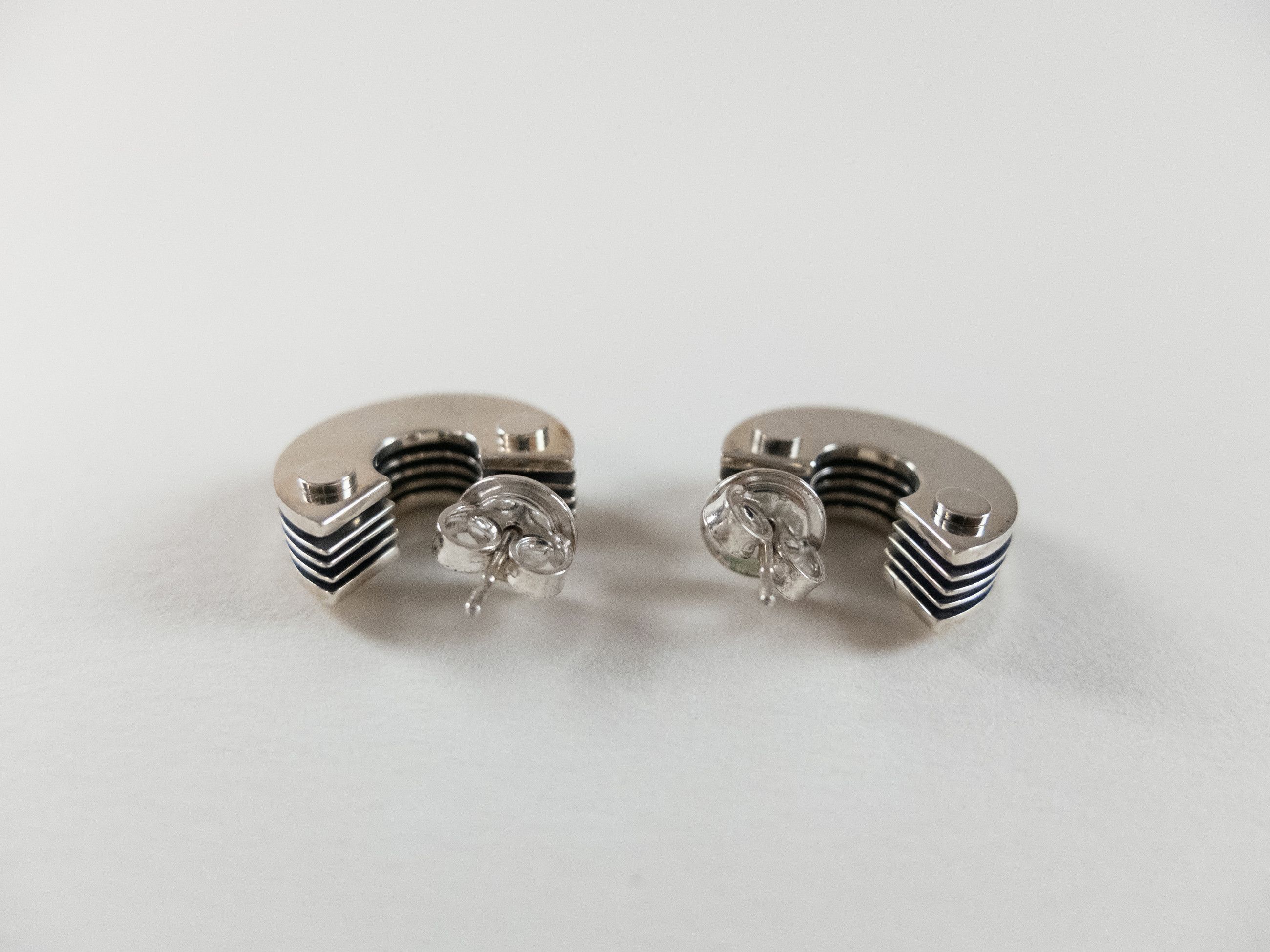 Bottega Veneta BOTTEGA VENETA Bolt round Sterling silver hoop earrings q Size ONE SIZE - 5 Thumbnail