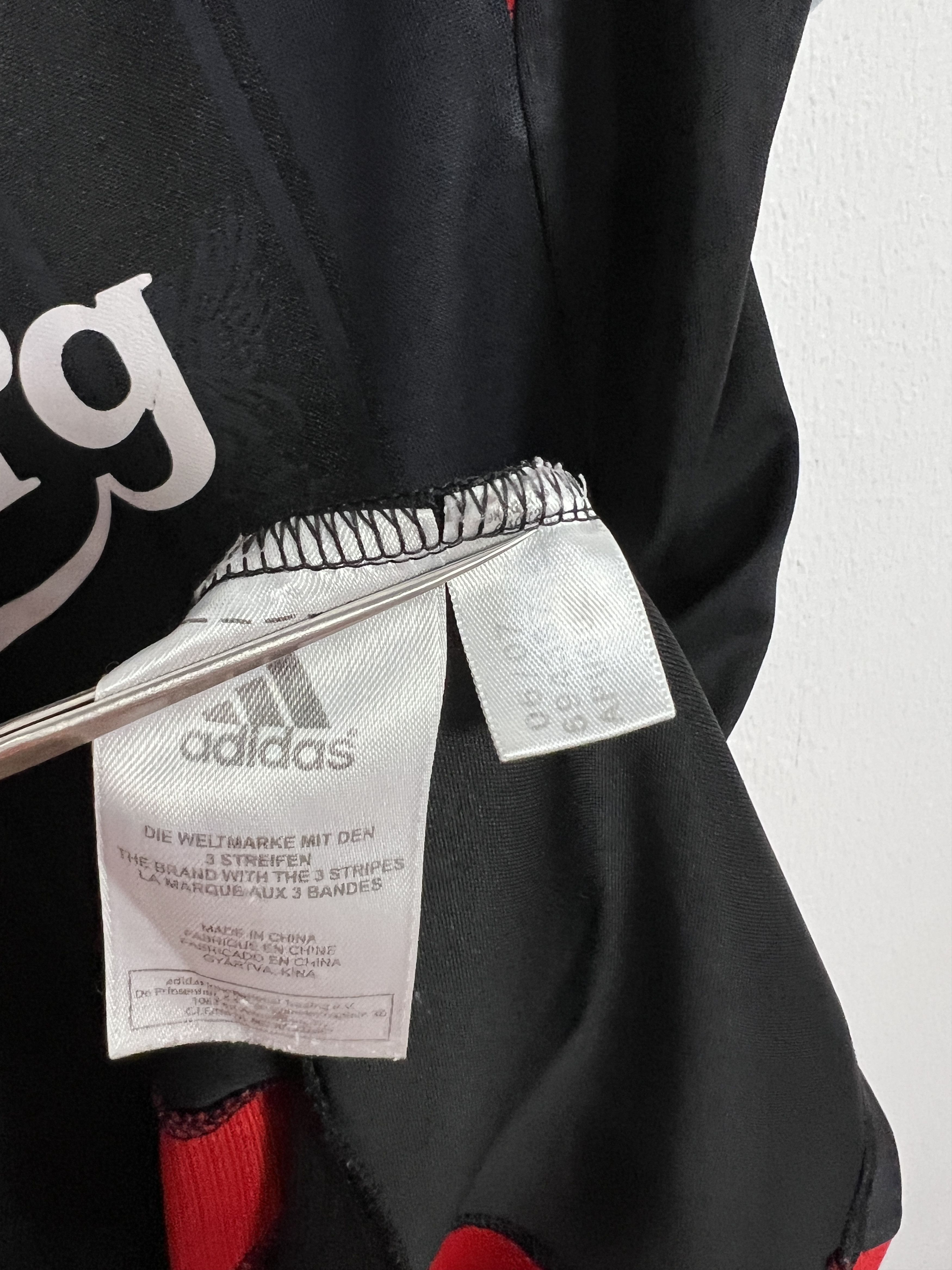 Adidas Liverpool Third football shirt Soccer Jersey Trikot Rare Size US M / EU 48-50 / 2 - 8 Thumbnail