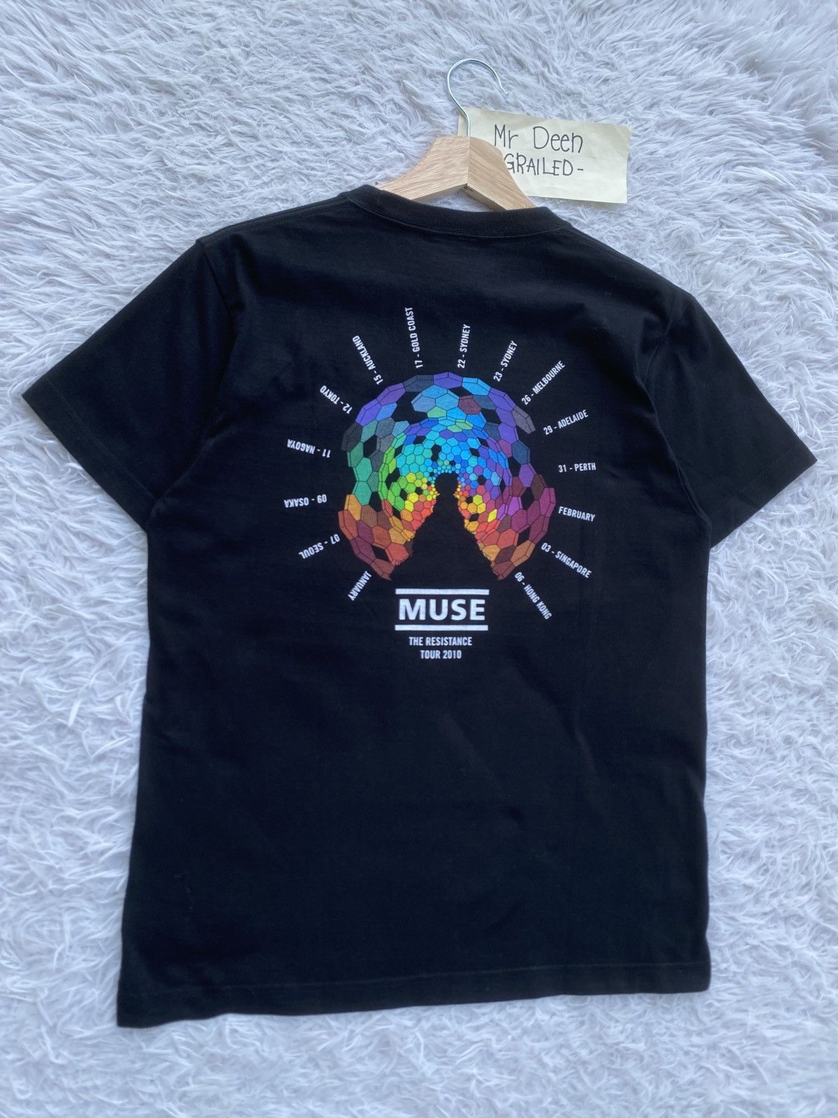 Band Tees Rare Muse The Resistance Tour Concert 2010 Tshirt Size US S / EU 44-46 / 1 - 14 Thumbnail