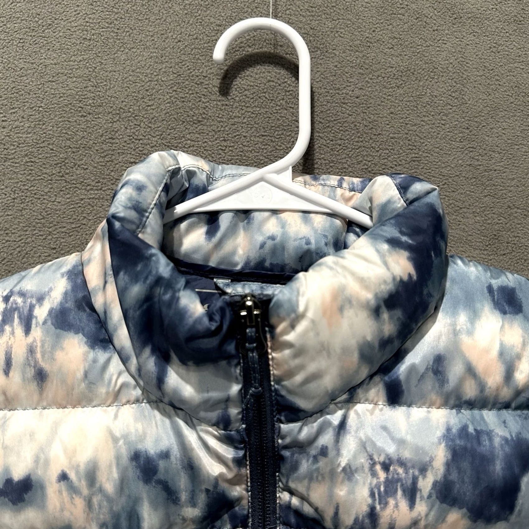 Eddie Bauer Eddie Bauer Vest Womens Small Blue Down Puffer Full Zip Pockets EB650 Tie Dye Size S / US 4 / IT 40 - 5 Thumbnail