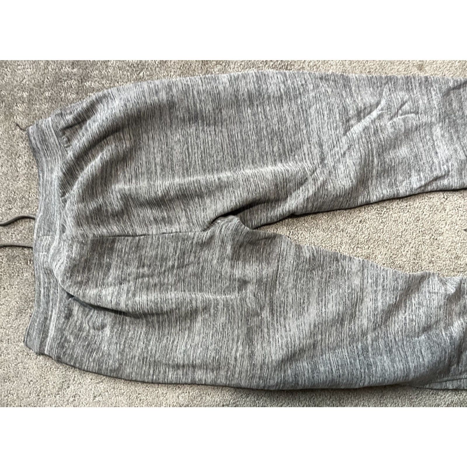 Gap Gap Sweatpants Jogger XS Gray Heather Unisex Adults Pants Activewear, Good Pre Owned Condition Worthy for Everyday Wear Size US 27 - 4 Thumbnail