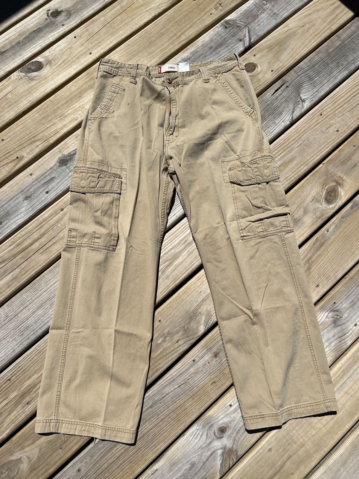 Levi's × Vintage Vintage Y2K Levi’s Baggy Cargo Khaki Pants Size US 38 / EU 54 - 4 Thumbnail