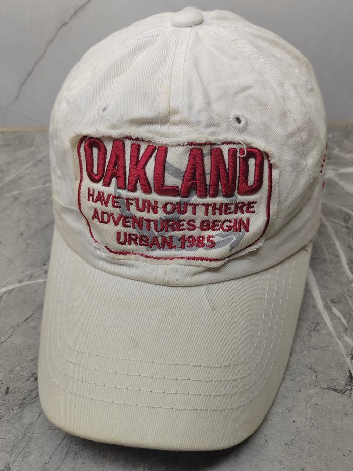 Vintage Vintage Oakland Distressed Style Cap Hat Size ONE SIZE - 1 Thumbnail