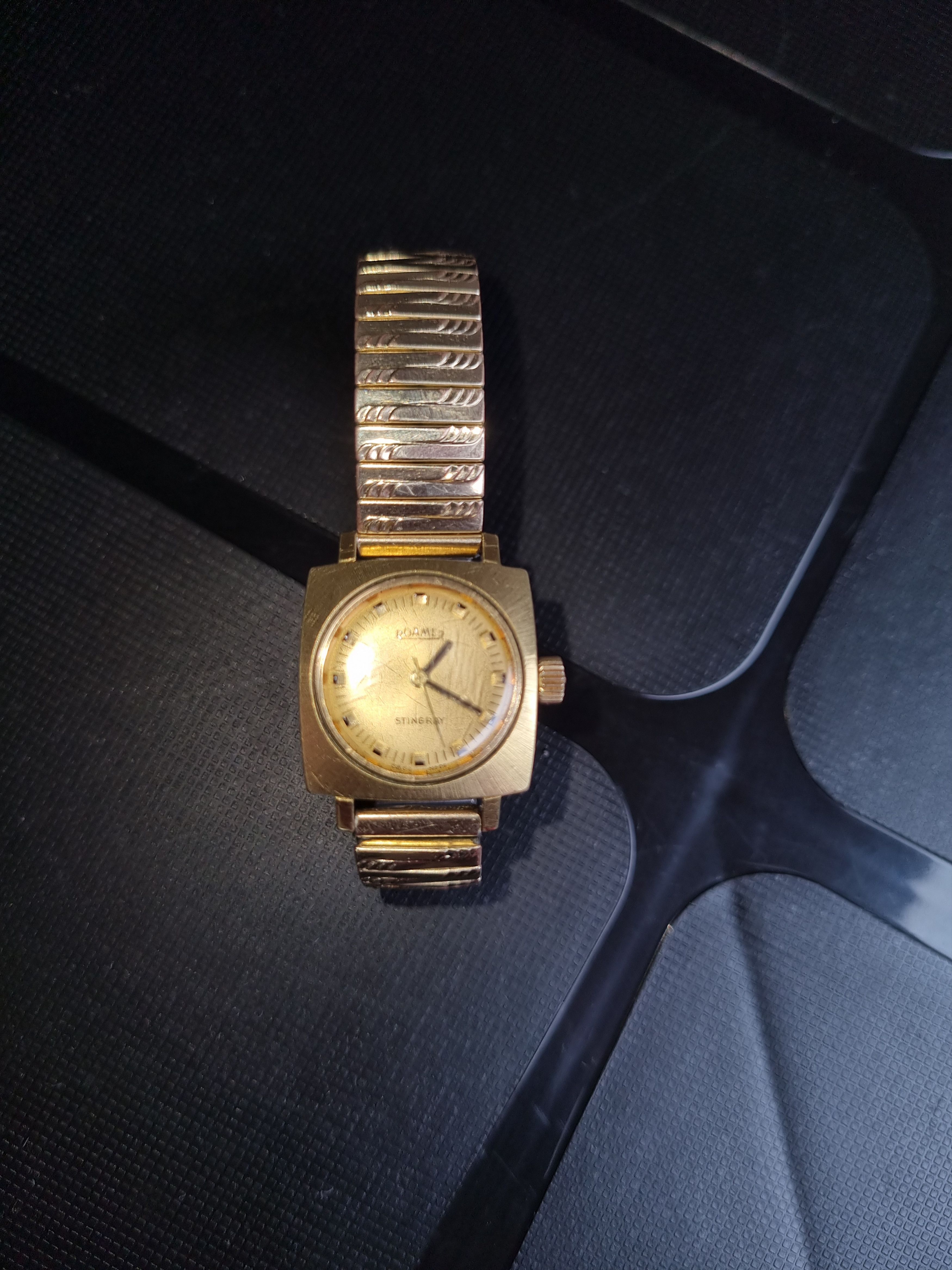 ROAMER × Vintage Roamer STINGRAY Waterproof HAND-WINDING Vintage Watch Size ONE SIZE - 6 Thumbnail