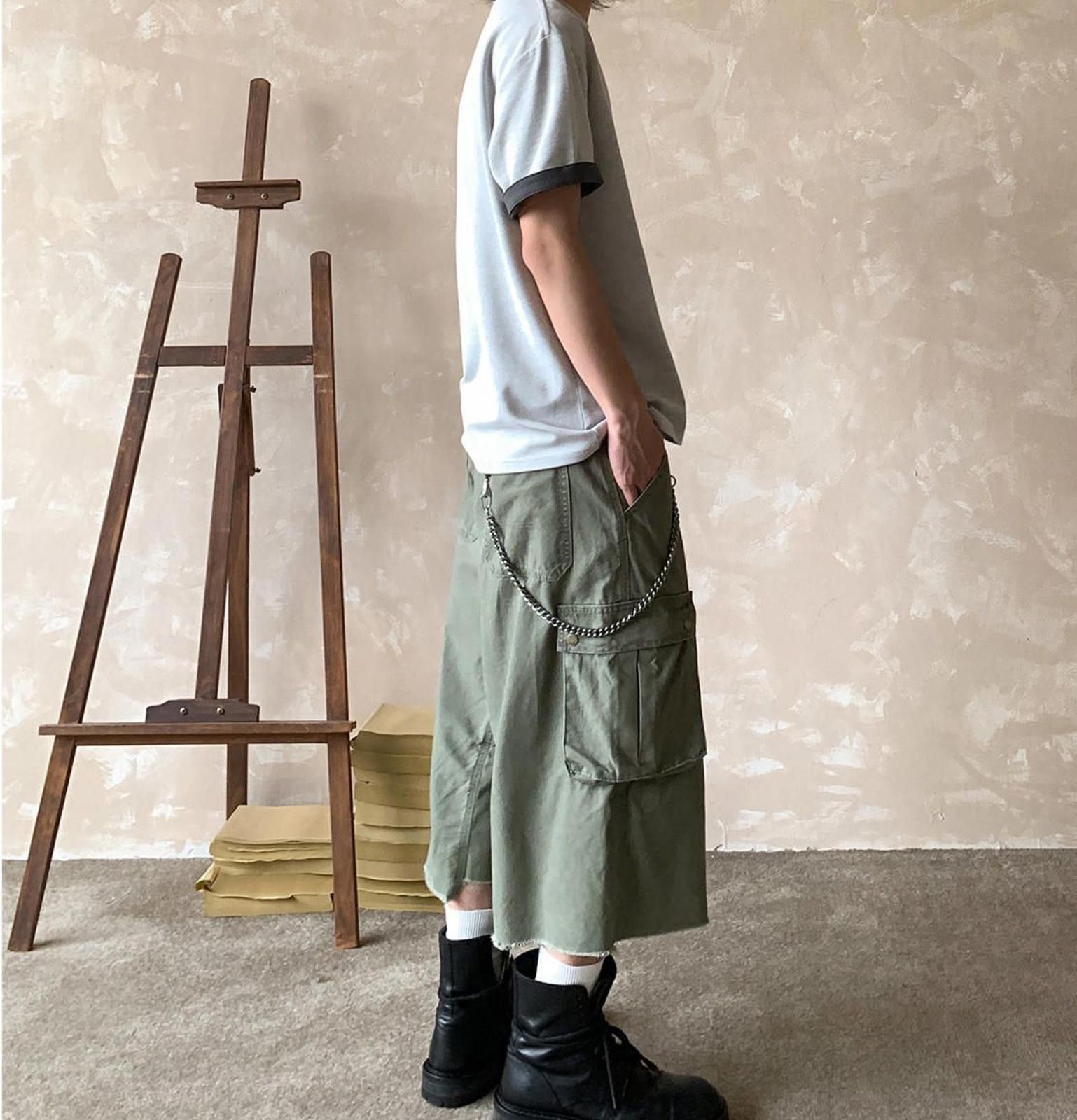Other Green Multi-Pocket Cotton Cargo Shorts Size US 32 / EU 48 - 7 Thumbnail