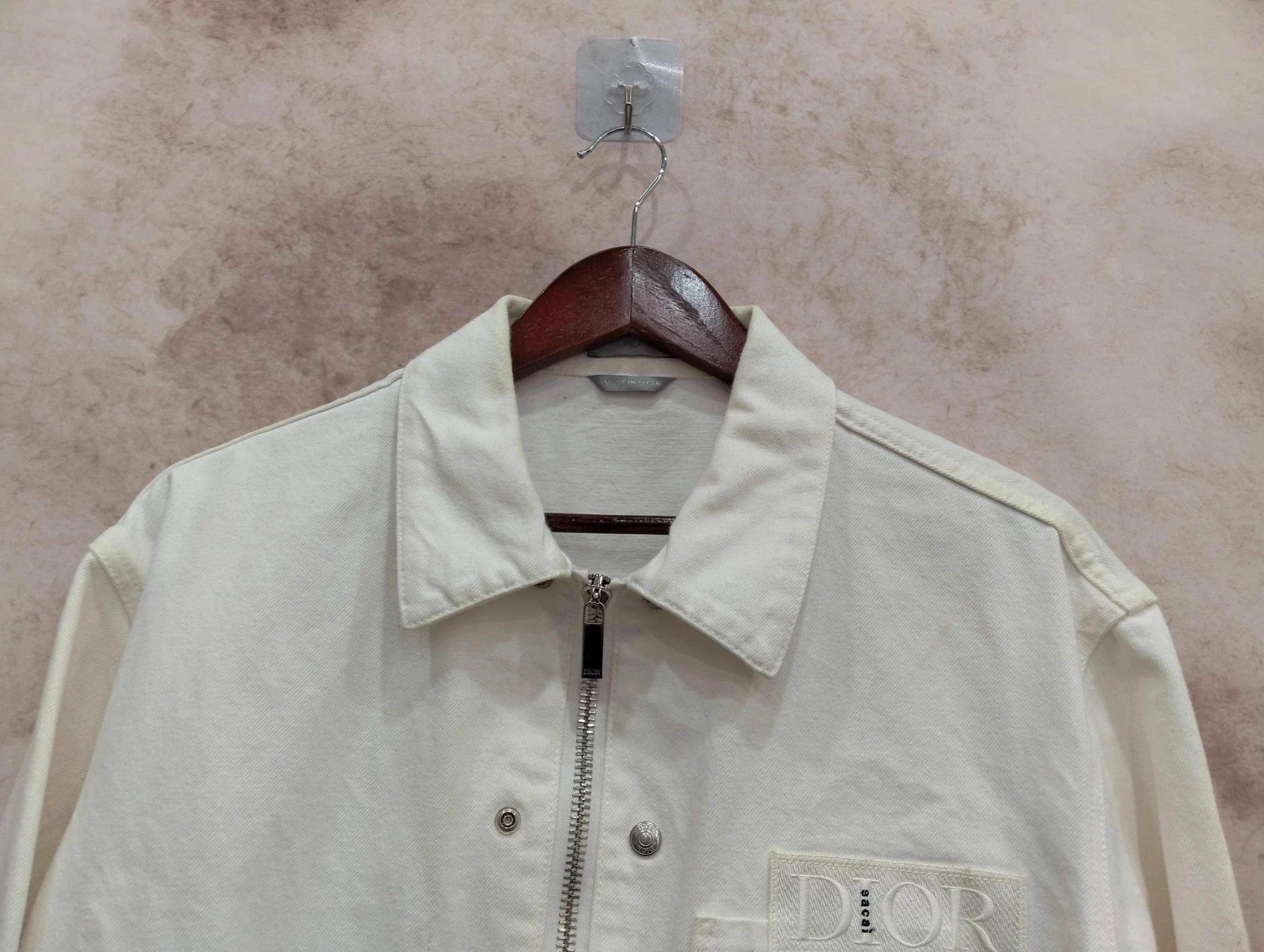 Dior Dior x Sacai White Embroidered Logo DenimJacket 50 Size US M / EU 48-50 / 2 - 3 Thumbnail