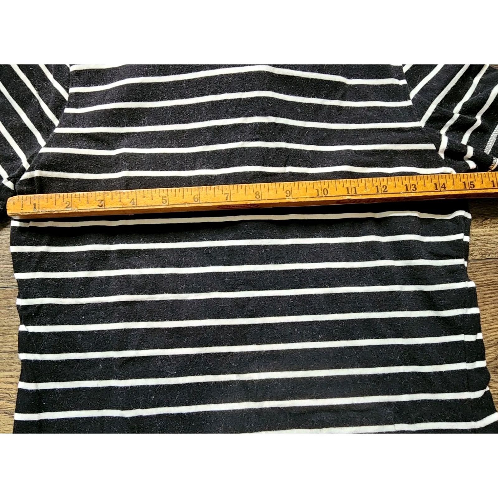 Vintage VINTAGE Personal Identity Polo Shirt Juniors M Black & White Striped Polo Shirt Boys & Girls? (Note: This is not following constraint. Provide final.) Size M / US 6-8 / IT 42-44 - 3 Thumbnail