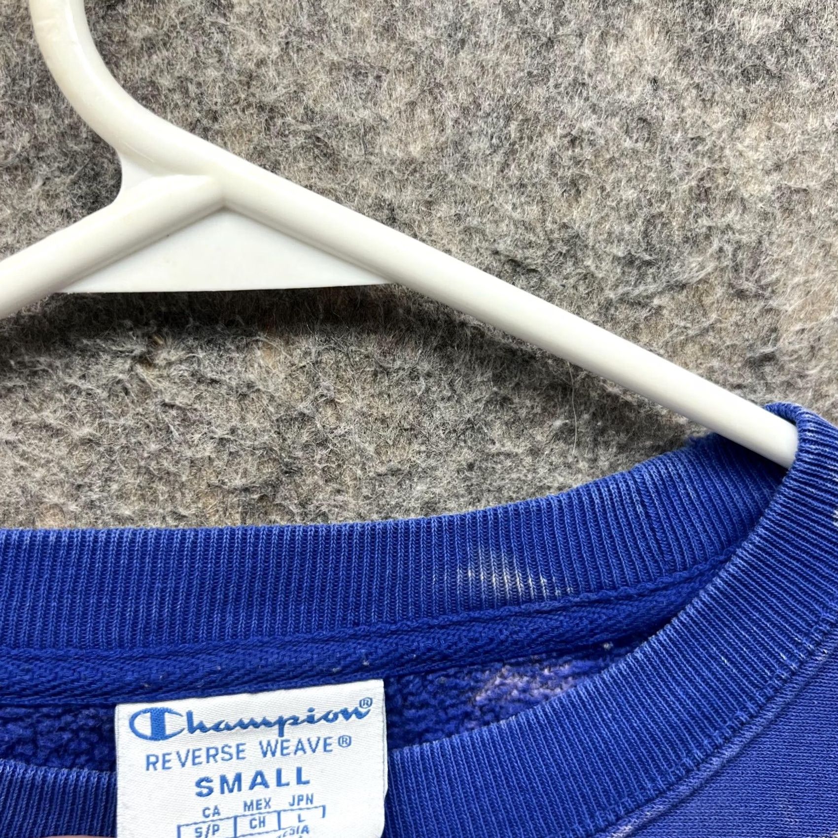 Champion VINTAGE Champion Sweater Shirt Men Small Blue Sweatshirt Pullover Crewneck Reverse Weave Vtg Size US S / EU 44-46 / 1 - 4 Thumbnail