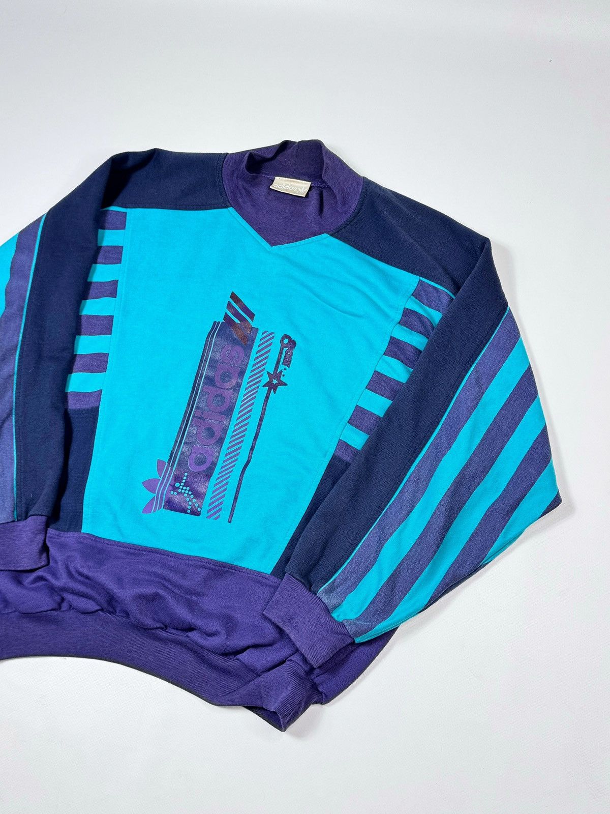 Adidas Vintage Adidas OverSize Sweatshirt Size US XL / EU 56 / 4 - 2 Thumbnail