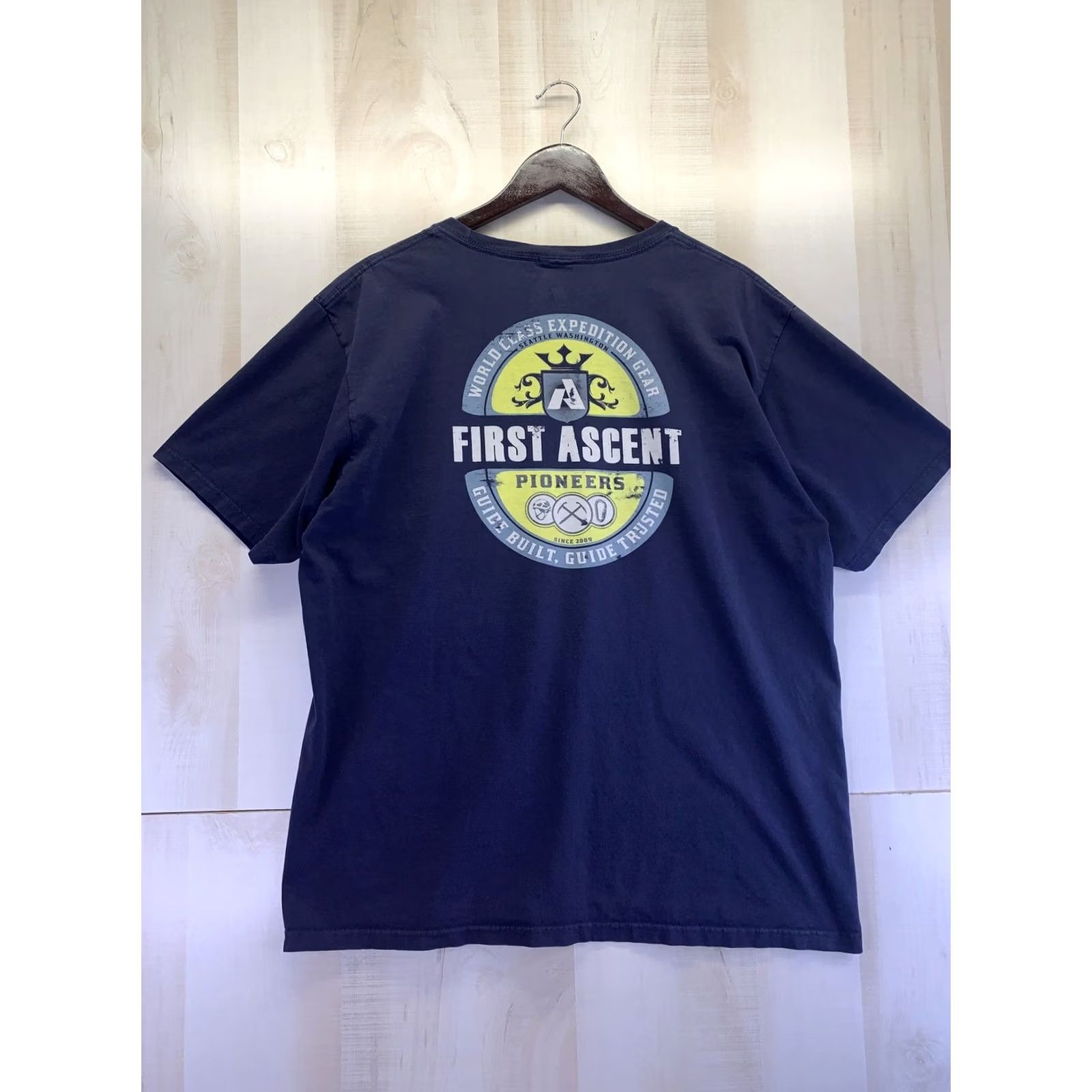 Eddie Bauer Eddie Bauer T Shirt Mens XL-7045 Accent Organic Cotton Graphic Blue 1st Distressed Logo Basic Activewear Shirts Mens XL Blue 7045 Size US XL / EU 56 / 4 - 6 Thumbnail