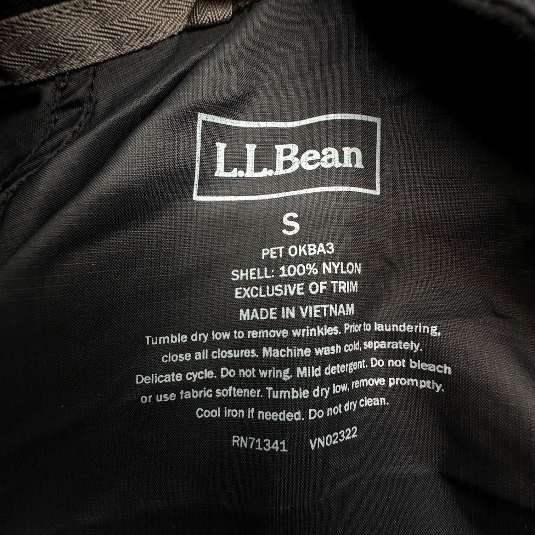 Vintage LL Bean Ripstop Stowaway Hooded Windbreaker Jacket Womens Petite Small Black Size S / US 4 / IT 40 - 3 Thumbnail