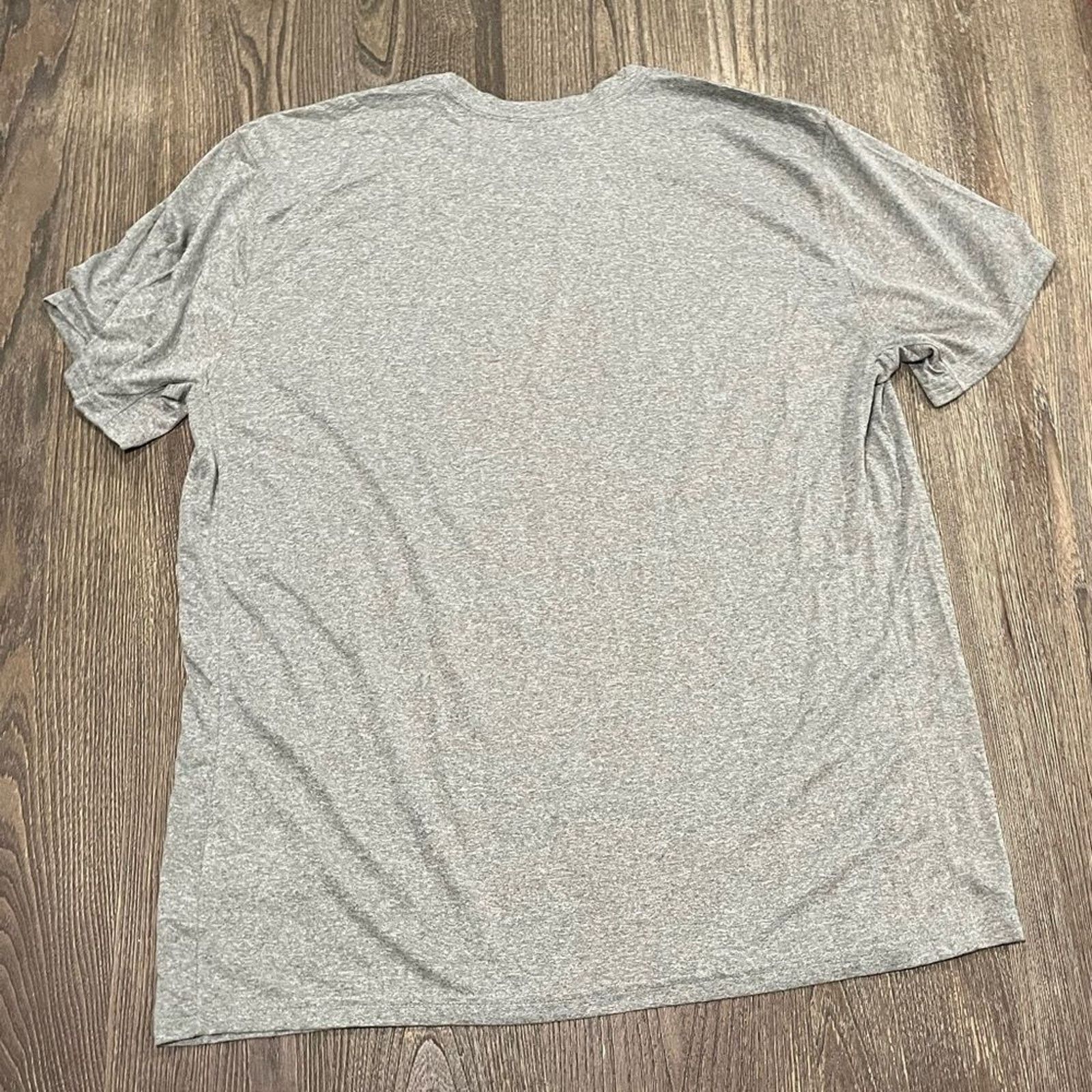 Nike NWOT Nike Dri-Fit T-Shirt Crewneck Short Sleeve Athletic XL Size US XL / EU 56 / 4 - 4 Thumbnail