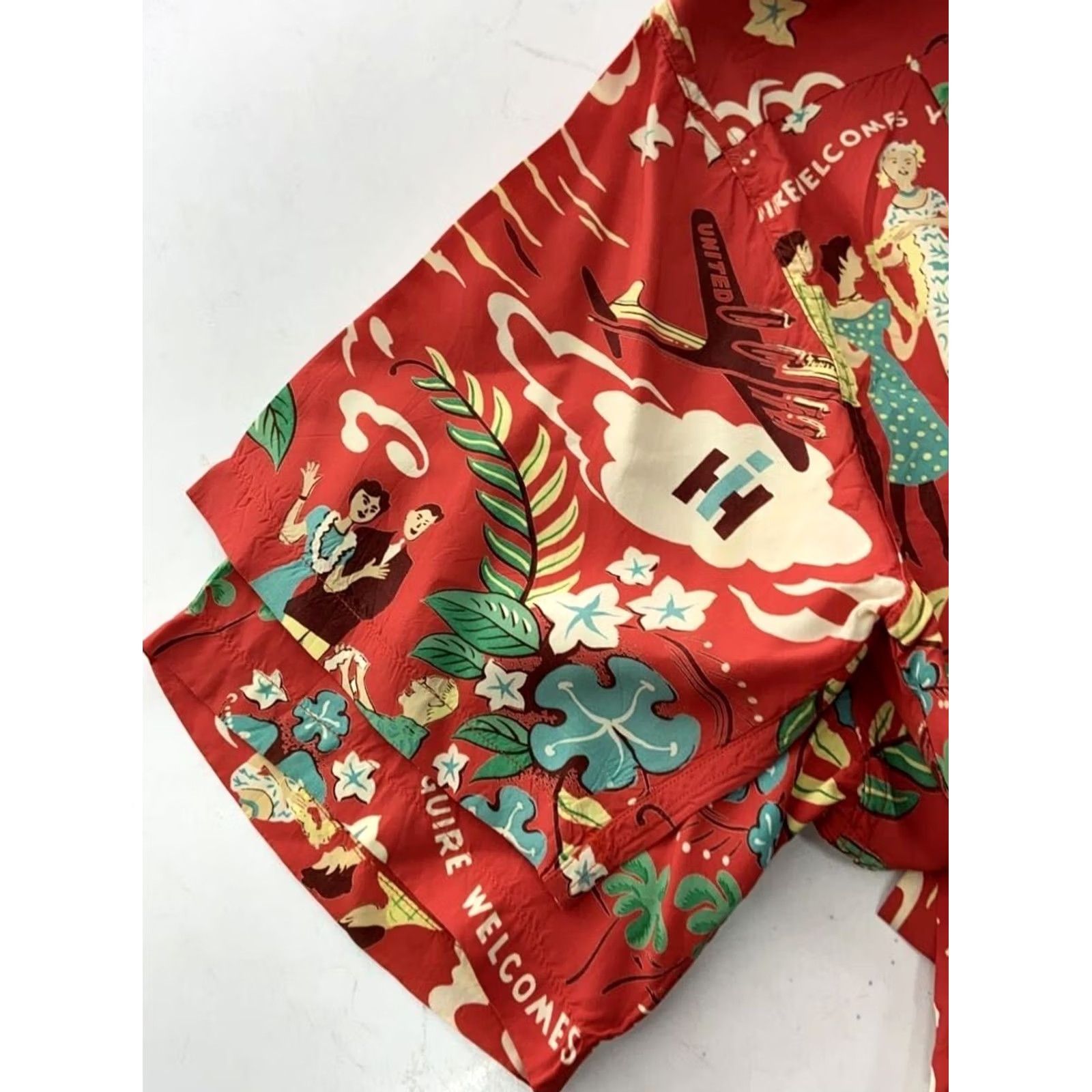 Sun Surf SUN SURF Men's Button-Up Hawaiian Shirt Red Rayon Size S Casual Vintage Tourists Bureau Hino-ya Size US S / EU 44-46 / 1 - 5 Thumbnail