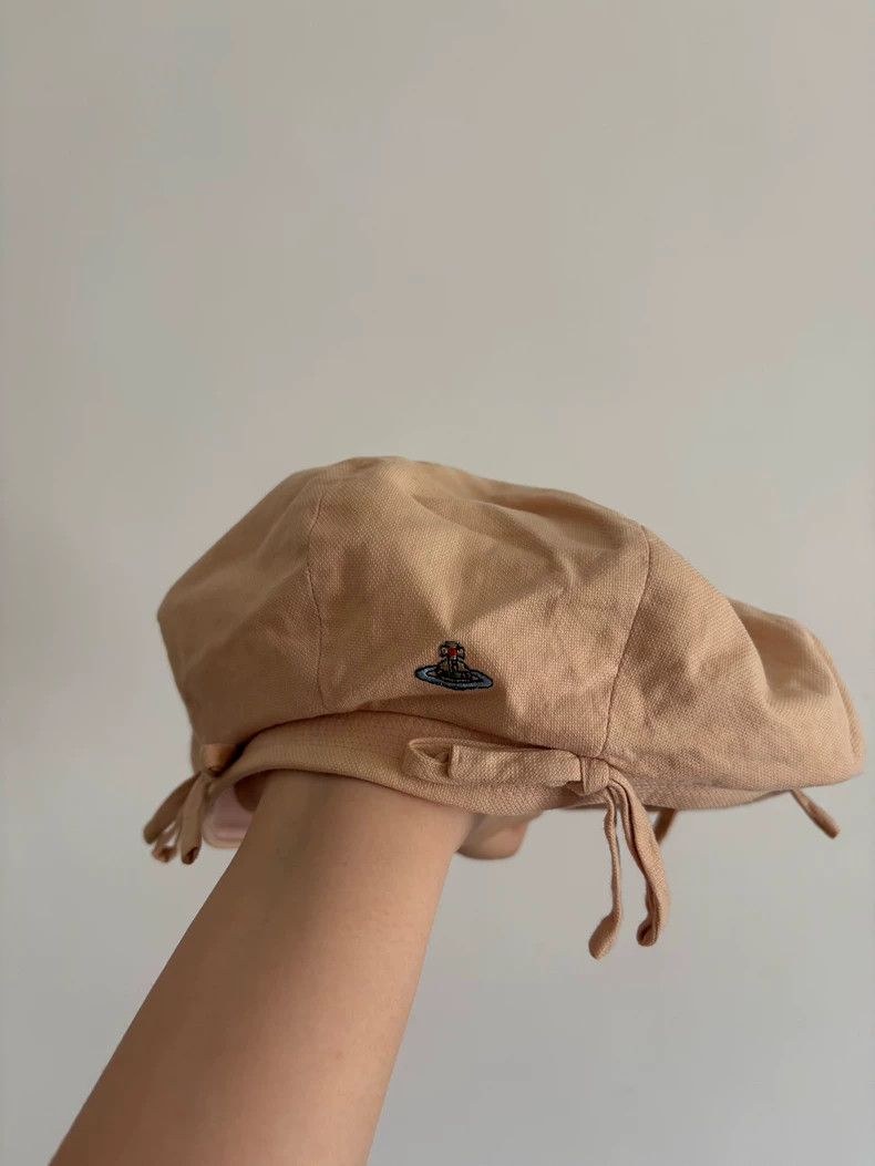 Vivienne Westwood Vivienne Westwood Bow Octagonal Hat - dmc Size ONE SIZE - 1 Thumbnail