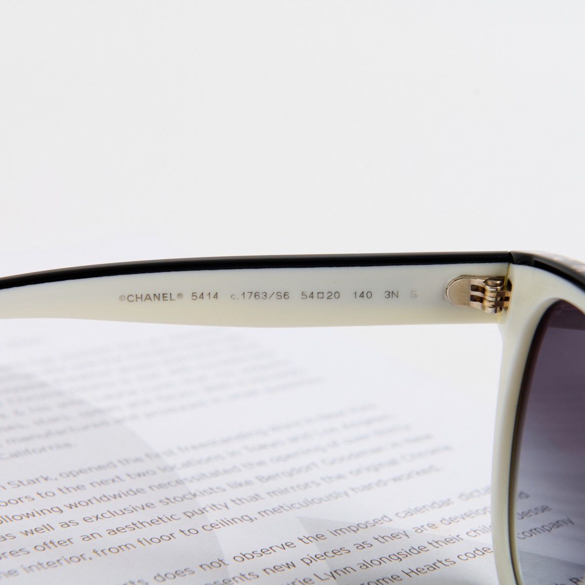 Chanel CHANEL 0CH5414 1763S6 SUNGLASSES Size ONE SIZE - 5 Thumbnail