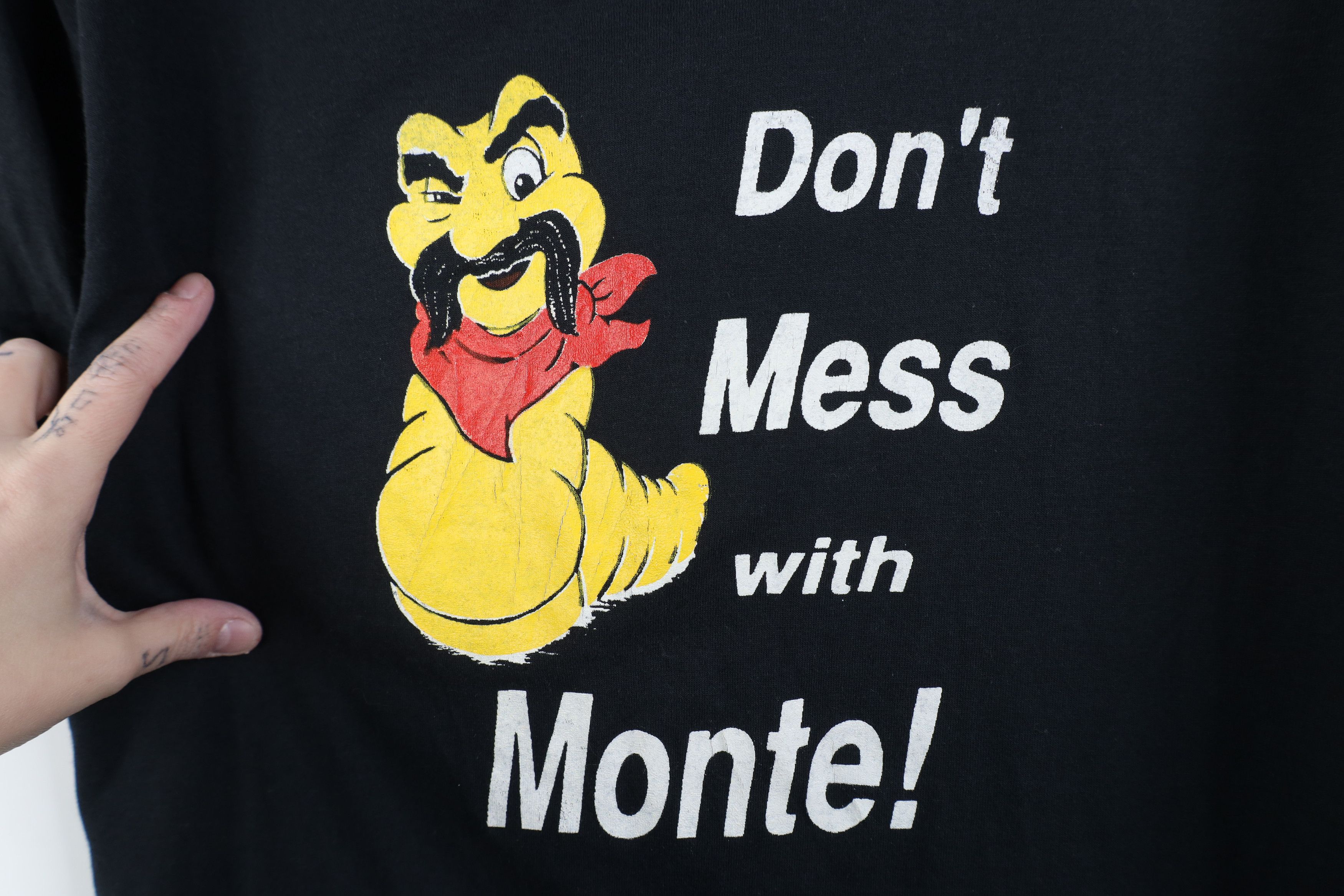 Vintage Vintage 80s 90s Alban Mezcal Tequila Worm T-Shirt Black USA Size US L / EU 52-54 / 3 - 4 Thumbnail