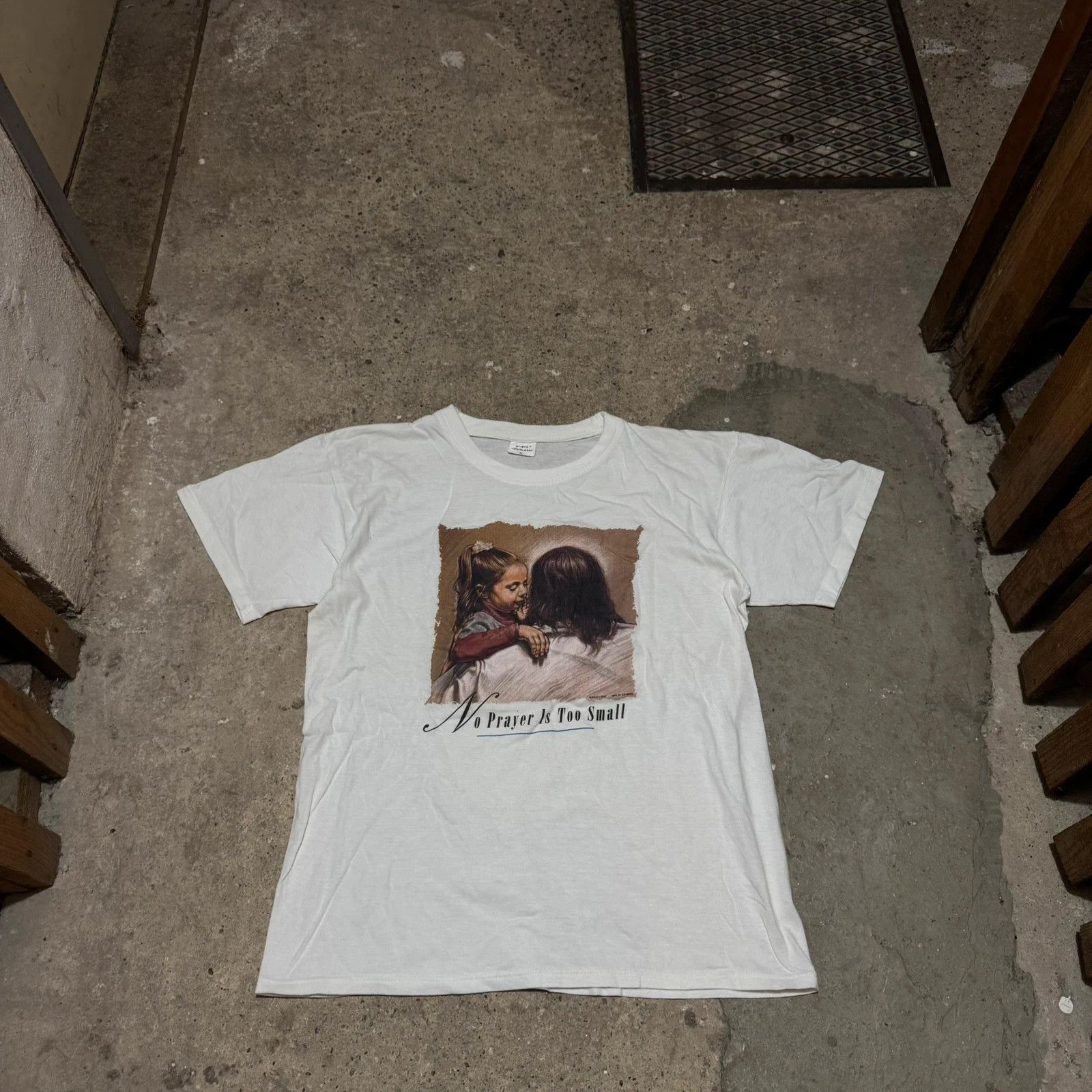 Band Tees Vintage Jesus T-shirt „no prayer is too small“ Size US XL / EU 56 / 4 - 1 Thumbnail