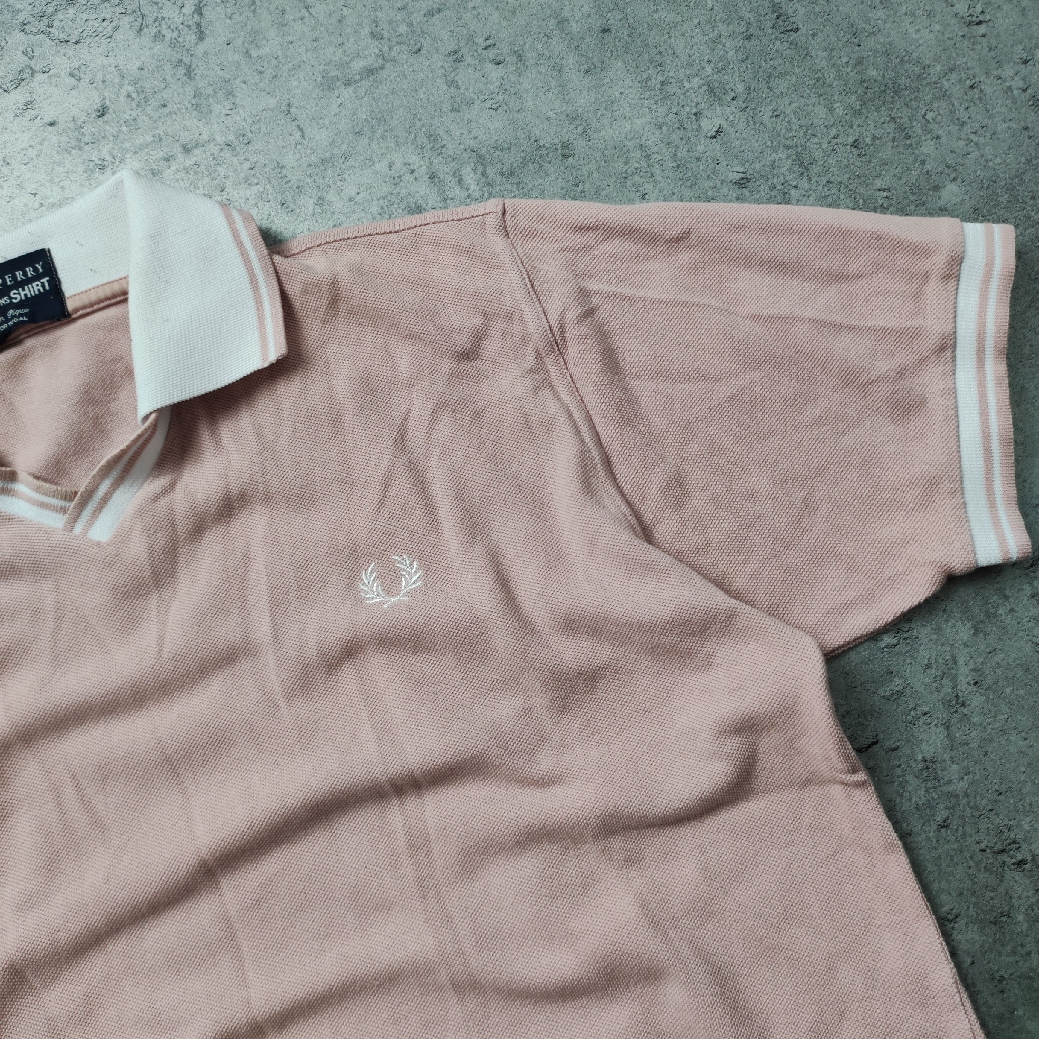 Comme des Garcons × Fred Perry RARE Comme Des Garcons x Fred Perry Pink Logo Polo Shirt Size US M / EU 48-50 / 2 - 4 Thumbnail