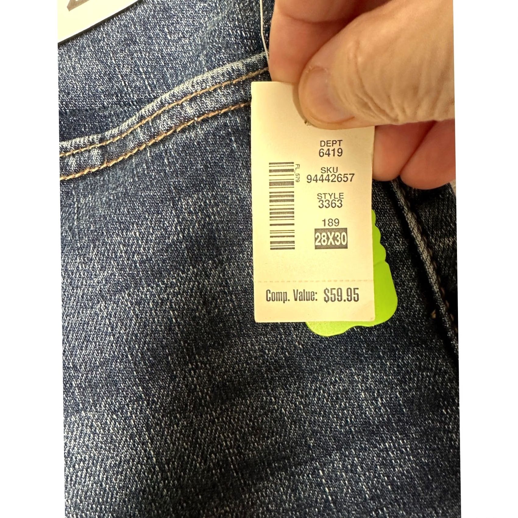 Aeropostale Aero2 Premium Air Denim Aeropostale Athletic Straight Jeans 28x30 Dark Wash Blue Mens Regular Stretch Pockets Stonewashed? Size US 28 / EU 44 - 4 Thumbnail