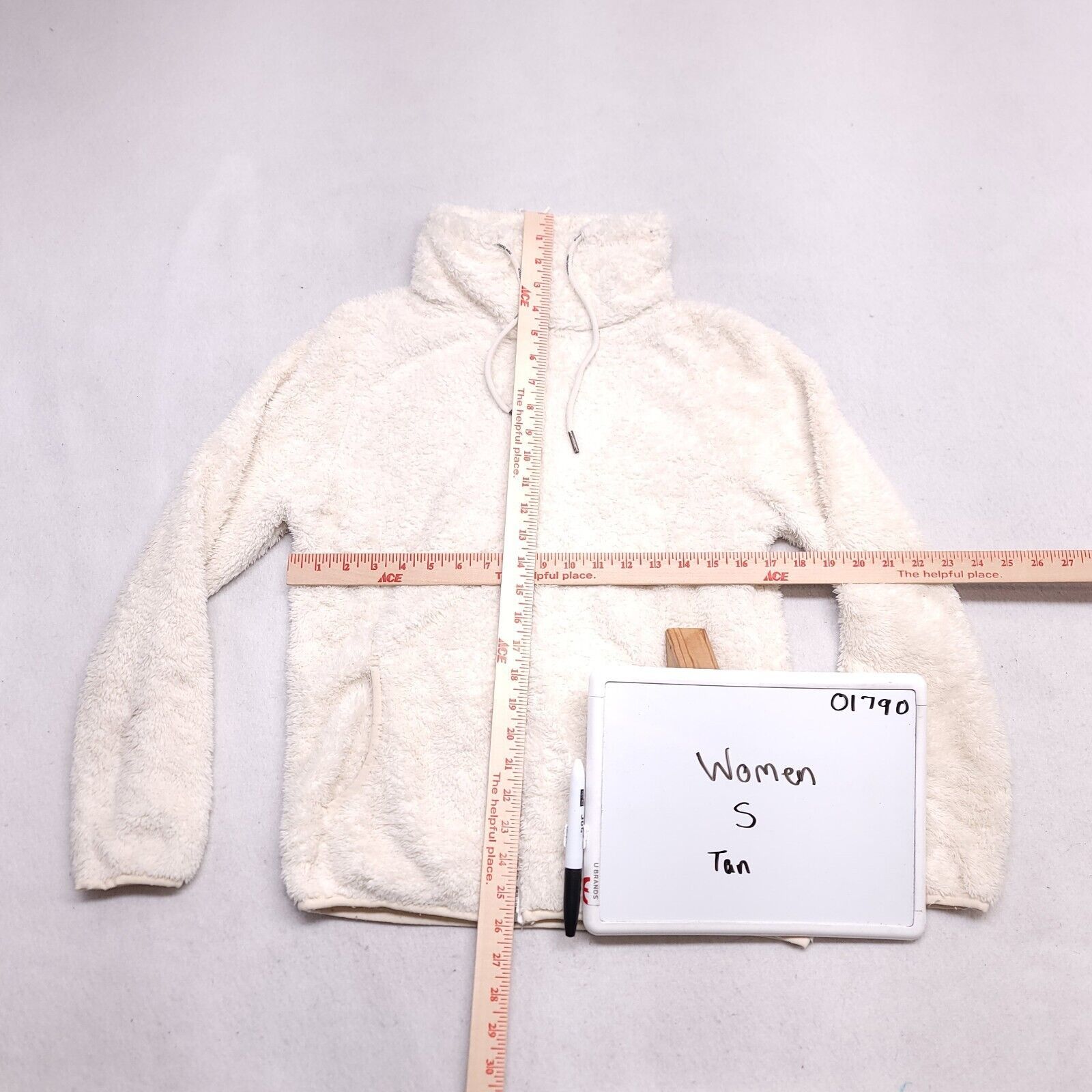 New Balance New Balance Zip Up Long Sleeve Jacket Womens Size S Beige Size S / US 4 / IT 40 - 6 Thumbnail