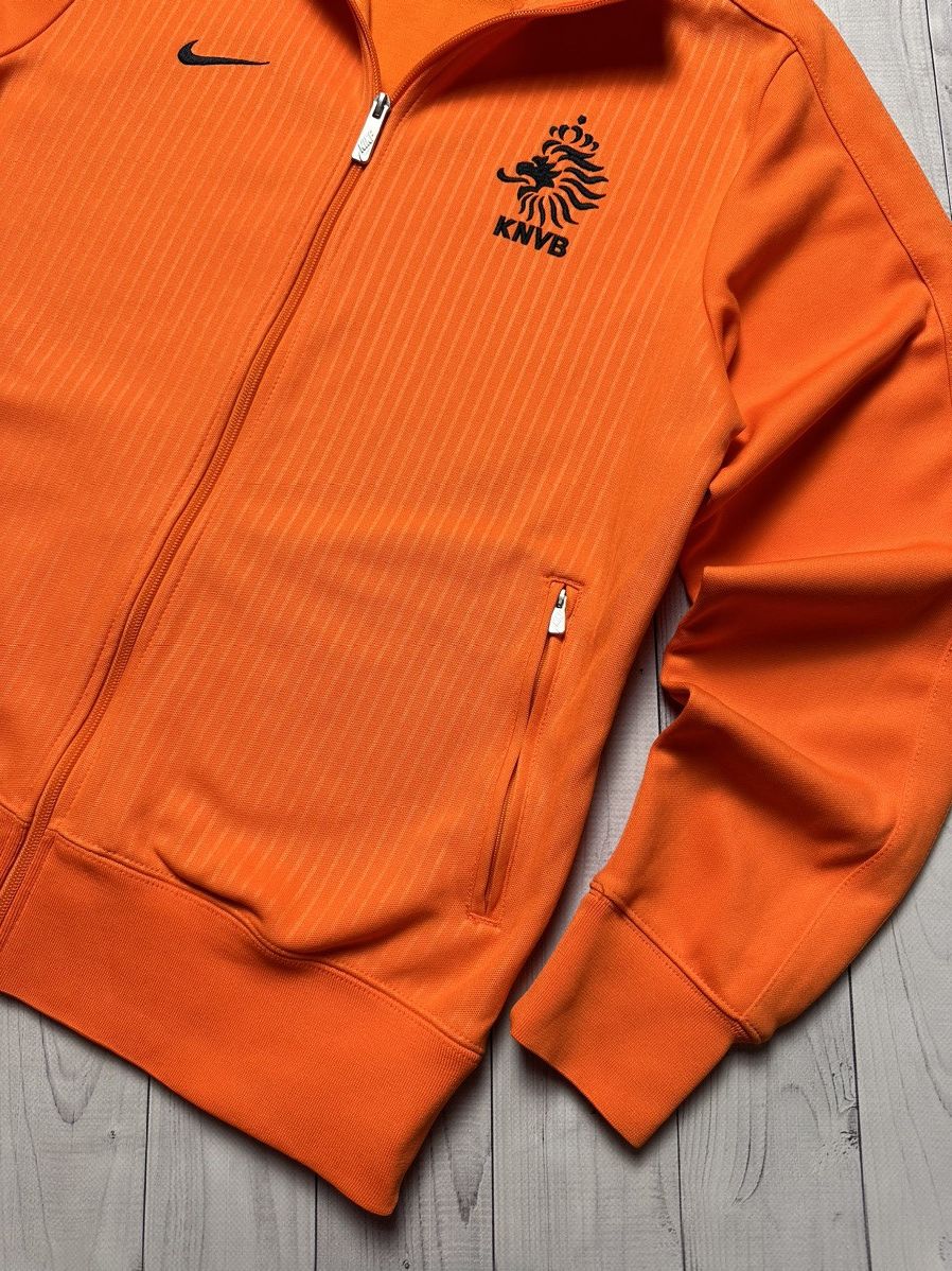 Vintage Vintage Nike Nederland Holland soccer track jacket size L Size US L / EU 52-54 / 3 - 5 Thumbnail