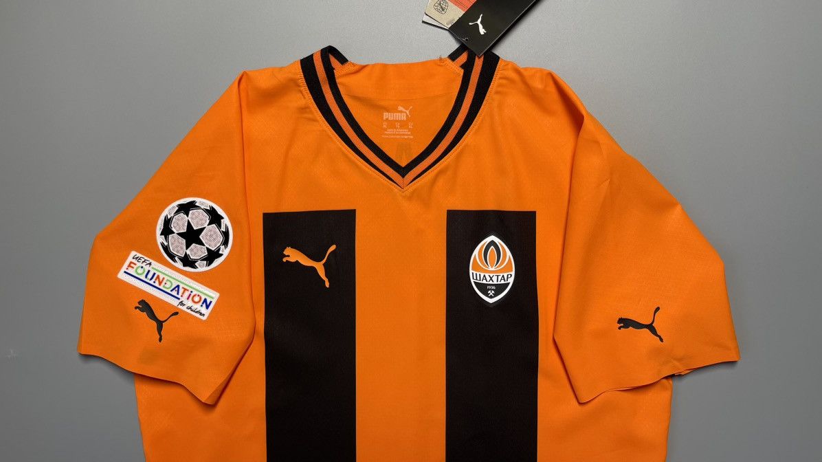 Puma × Vintage NWT SHAKHTAR PUMA 2022/2024 FOOTBALL HOME JERSEY #8 SUDAKOV Size US XL / EU 56 / 4 - 3 Thumbnail