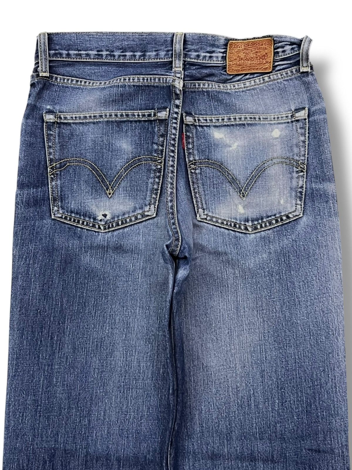 Vintage 05 Levi’s 502 Japan - Faded Wash Jeans