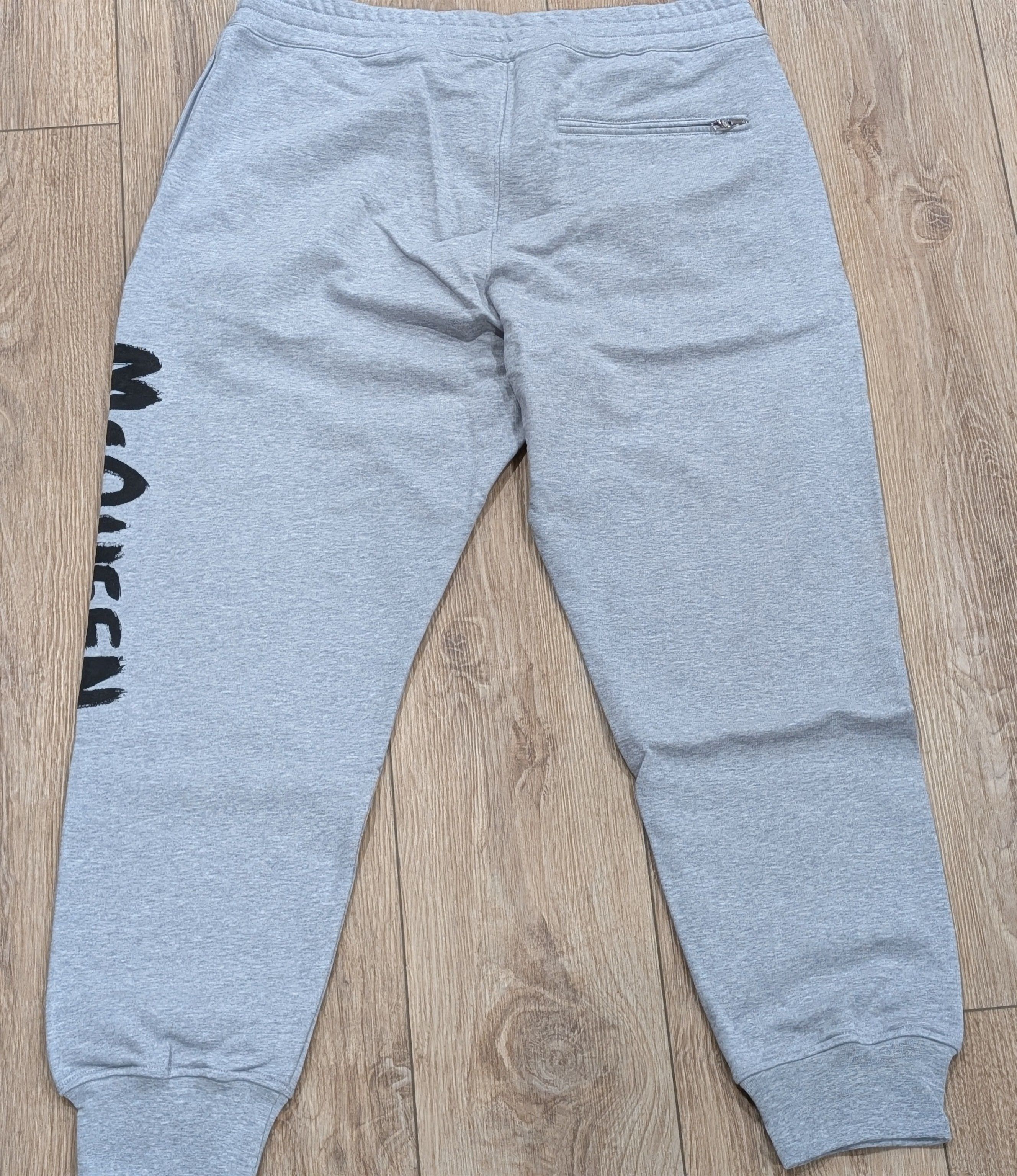 Alexander McQueen Alexander McQueen Graffiti Logo Jogger Pants Gray/Black XL Size US 38 / EU 54 - 4 Thumbnail