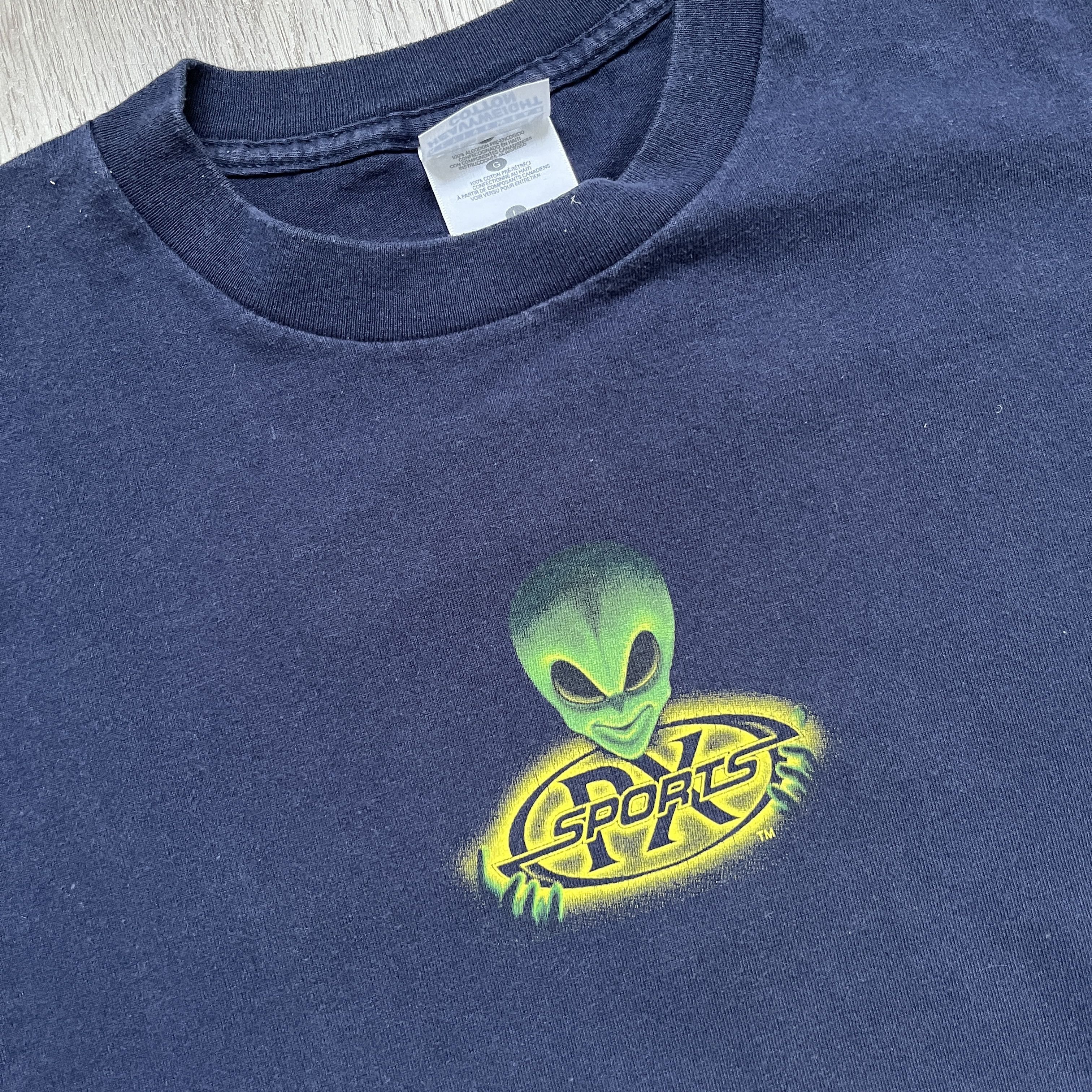 Vintage Vintage 1997 Planet Industries T Shirt Size US L / EU 52-54 / 3 - 6 Thumbnail