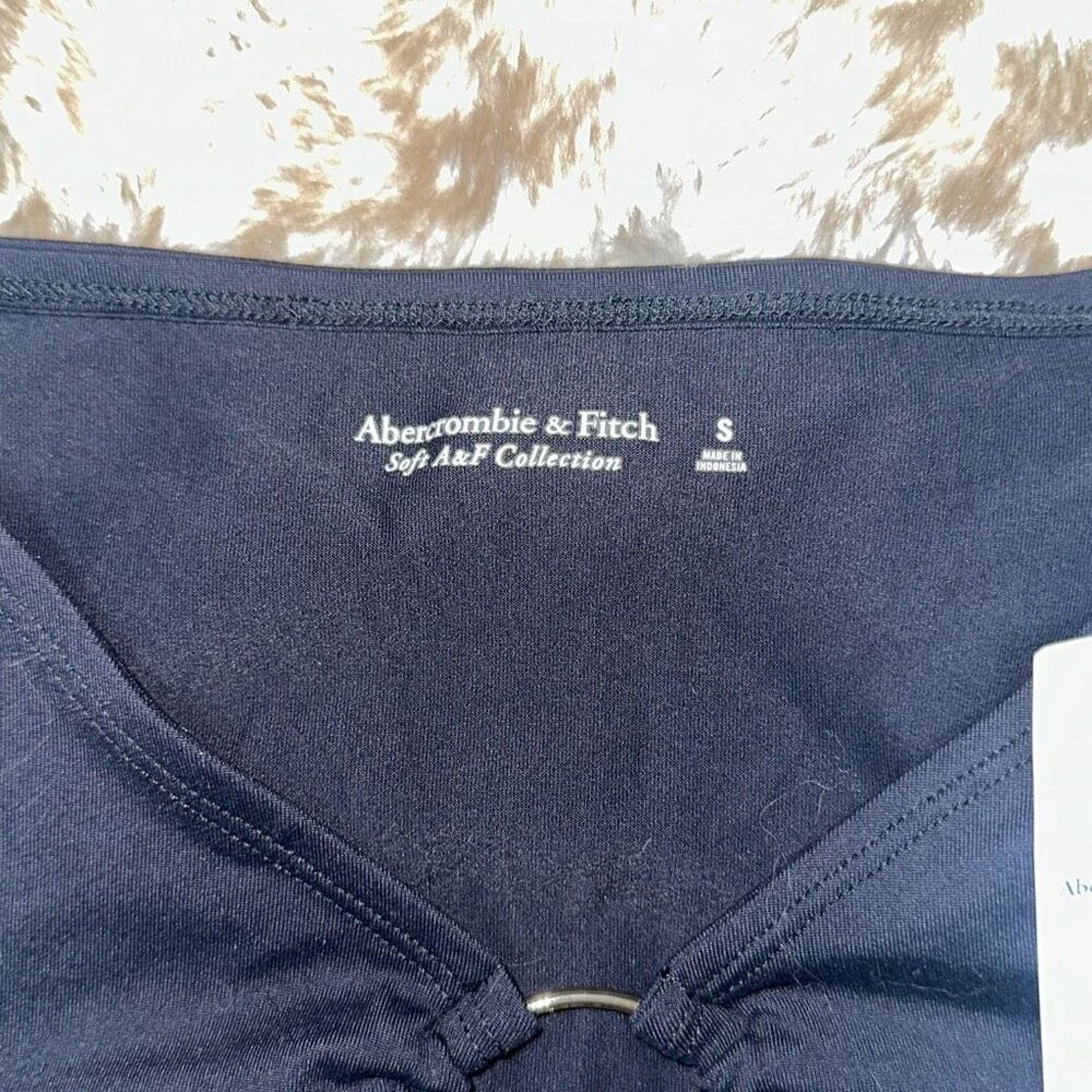 Abercrombie & Fitch A&F Black Long Sleeve Keyhole Bodysuit | Size S, NWT Size S / US 4 / IT 40 - 3 Thumbnail