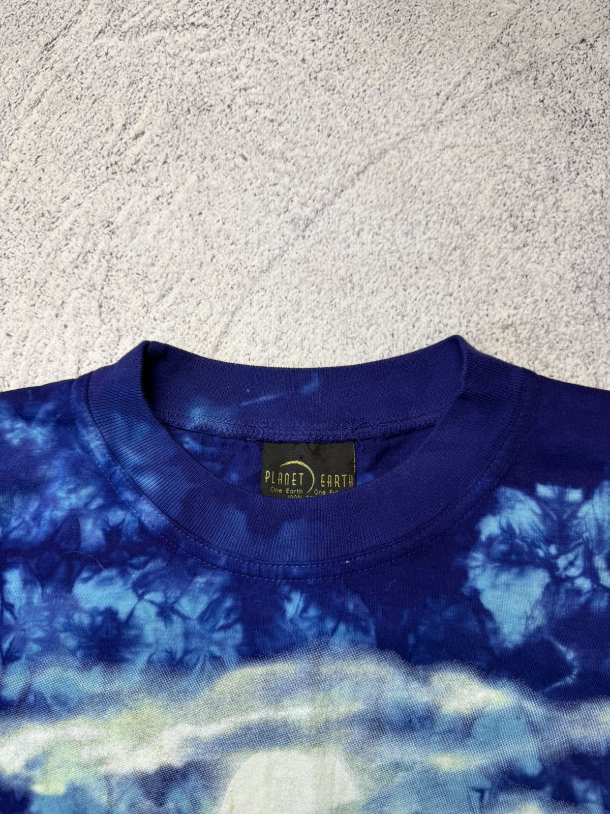 The Mountain Vintage Planet Earth Dolphin Moonlight Tie Dye Shirt Size US XL / EU 56 / 4 - 21 Thumbnail