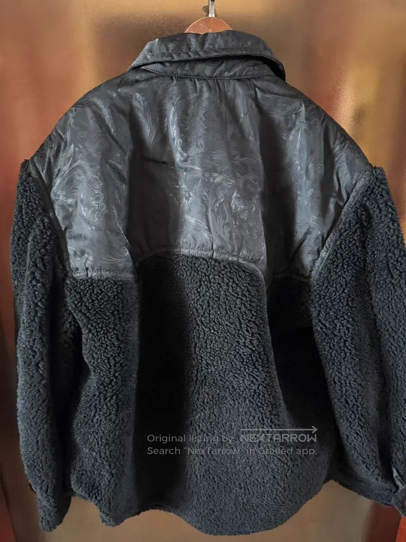 Versace Versace Lambwool coat Size US L / EU 52-54 / 3 - 6 Thumbnail