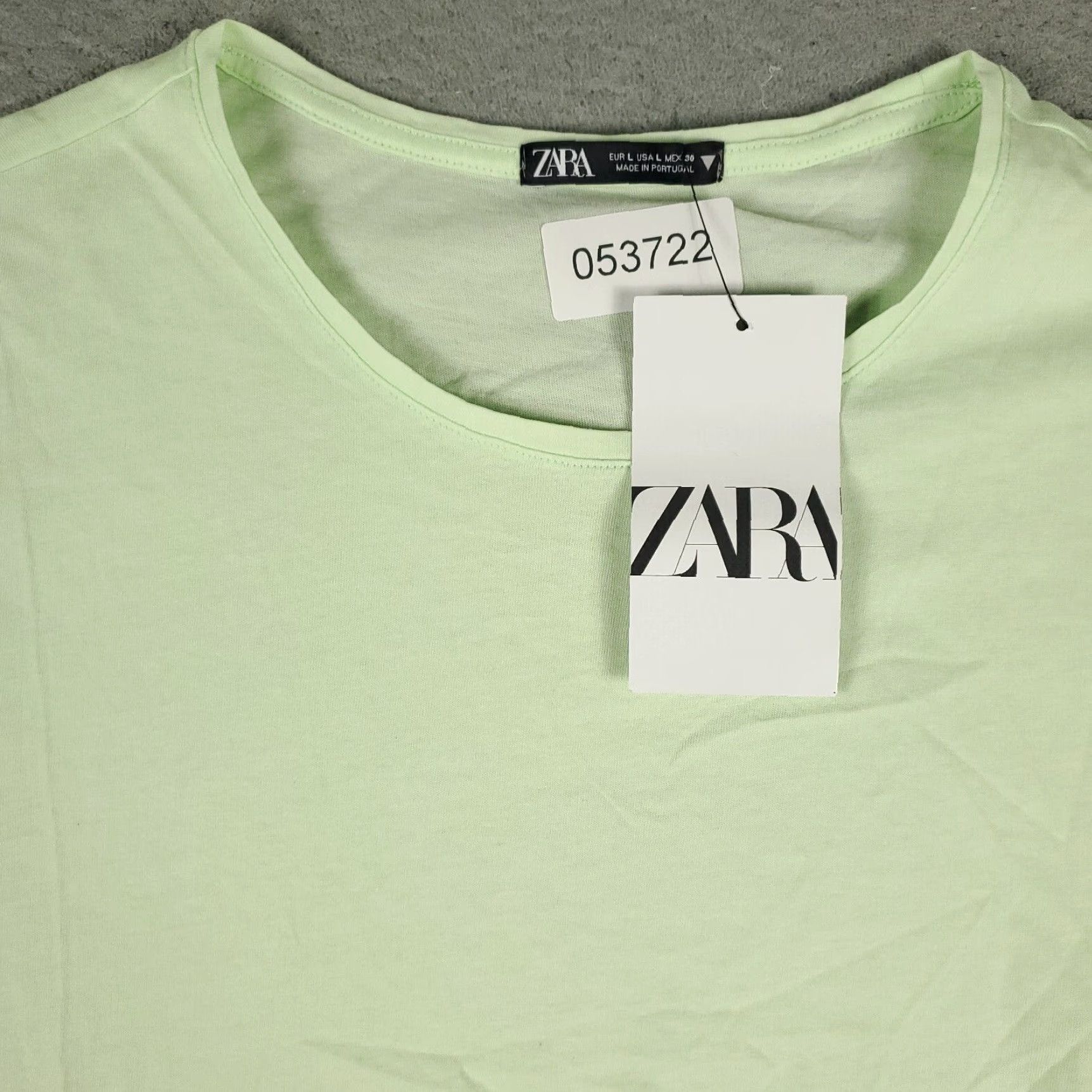 Zara Zara T-Shirt Womens Large Green Casual Short Sleeve Crew Neck Logo Size L / US 10 / IT 46 - 2 Thumbnail